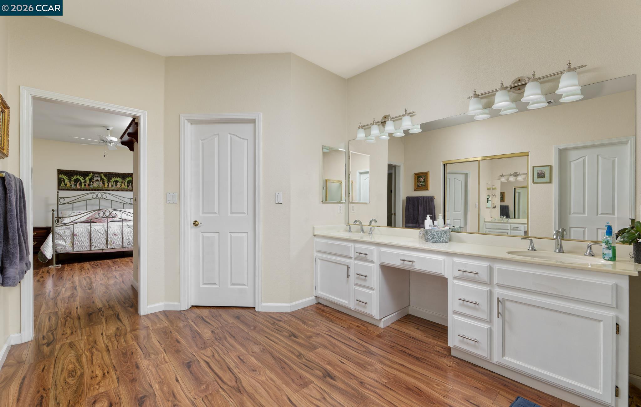1315 Oak Crest Way