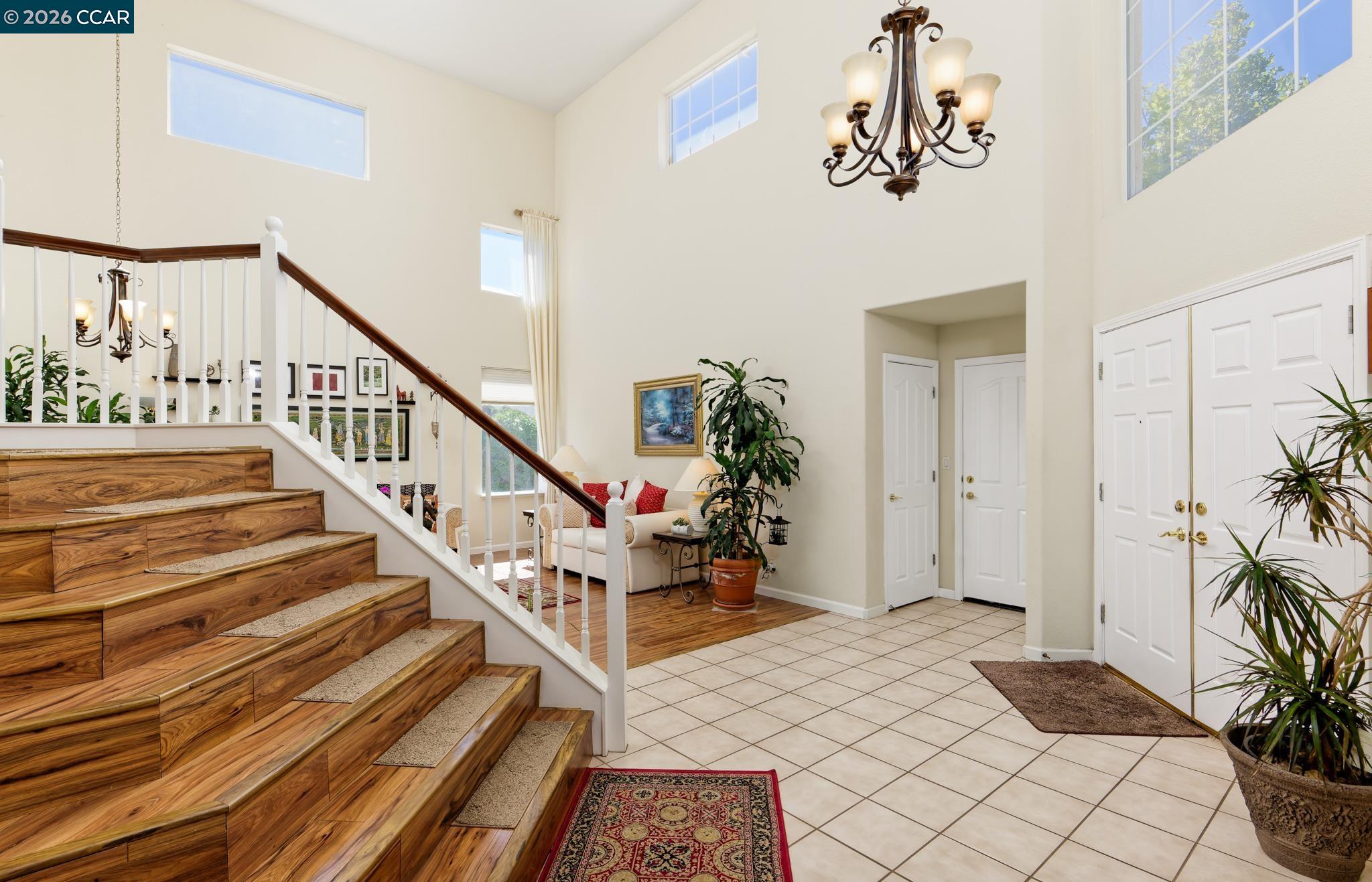 1315 Oak Crest Way