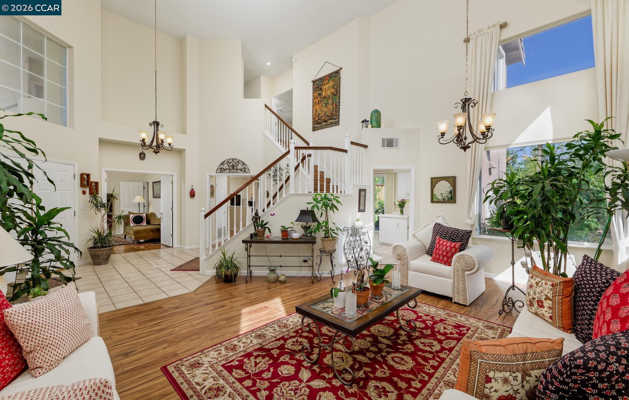 1315 Oak Crest Way