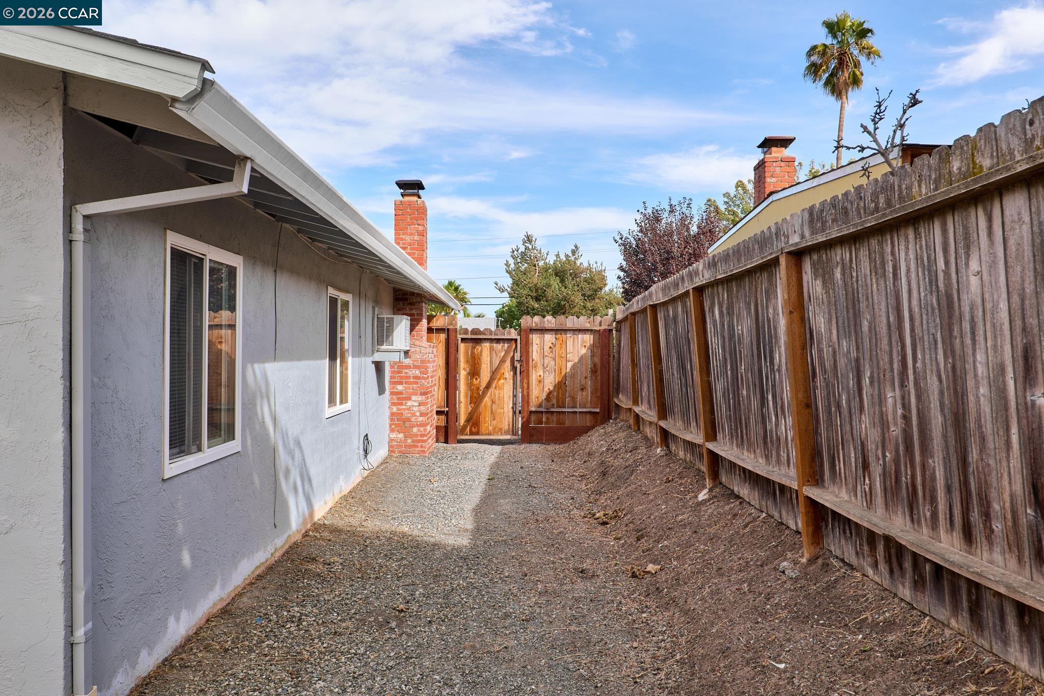 31 Riverside Ct
