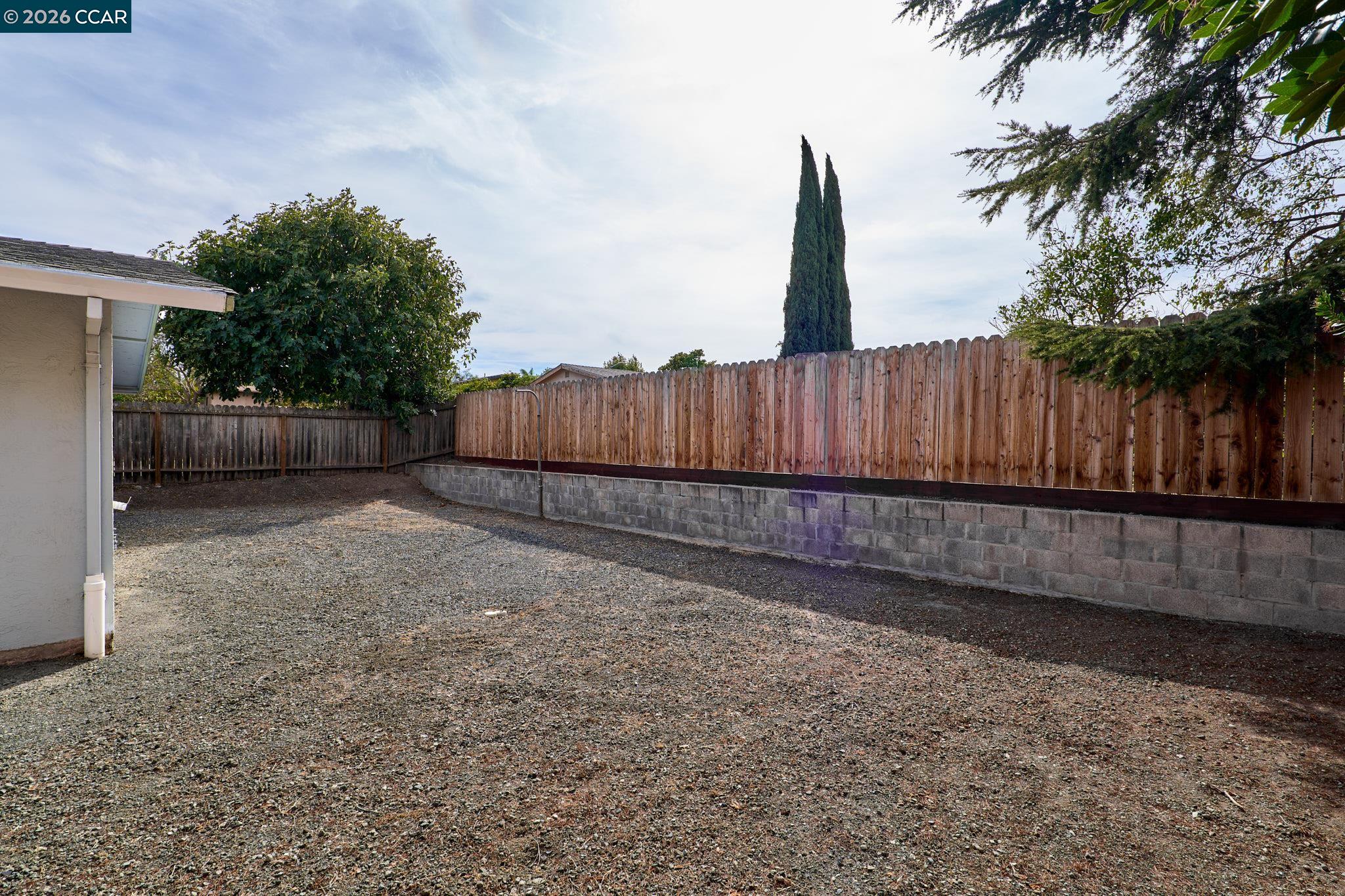31 Riverside Ct