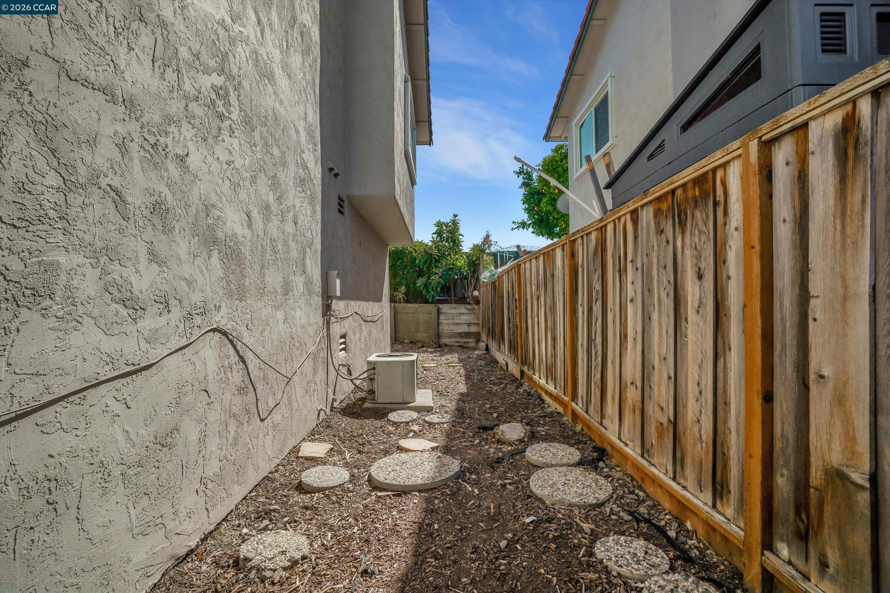 4344 Saint Charles Pl