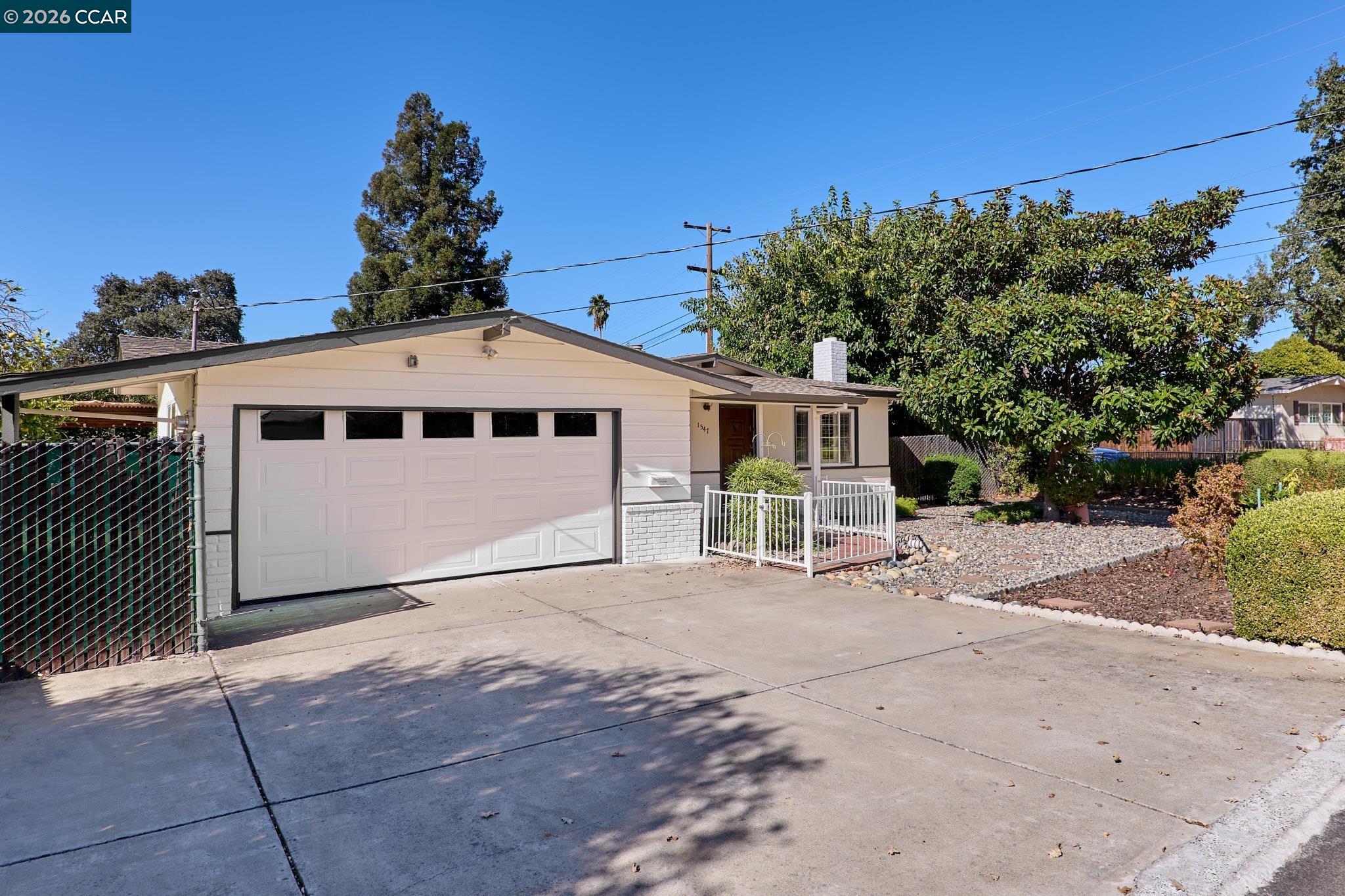 1547 Claycord Ave