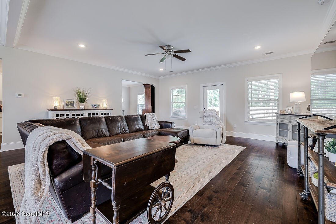 122 Belmont Circle