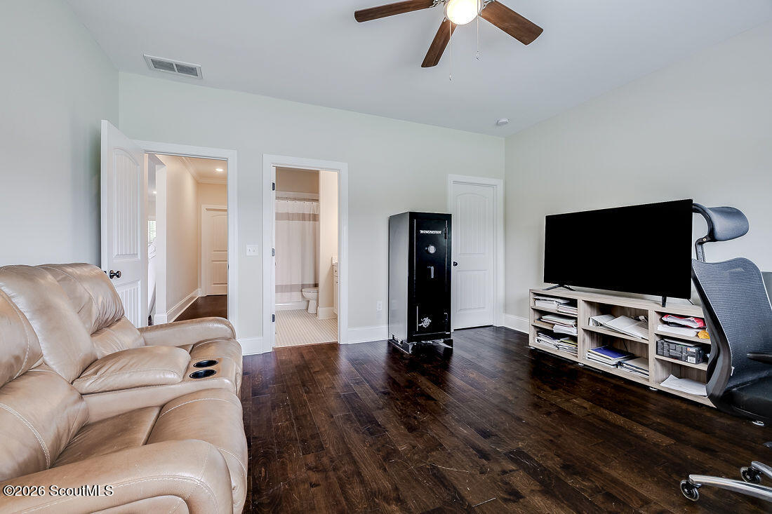 122 Belmont Circle