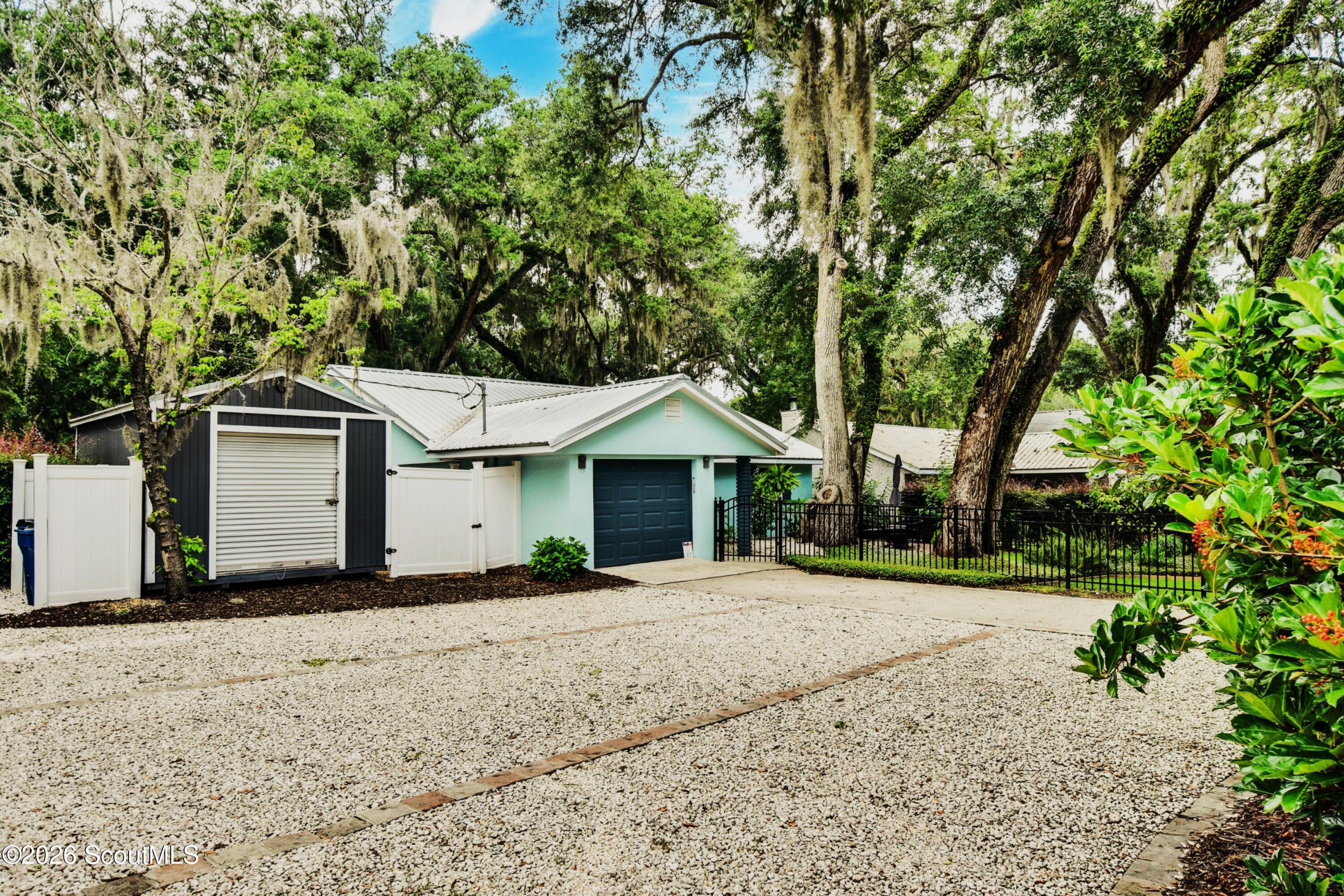 207 Broadway Street, St. Simons Island