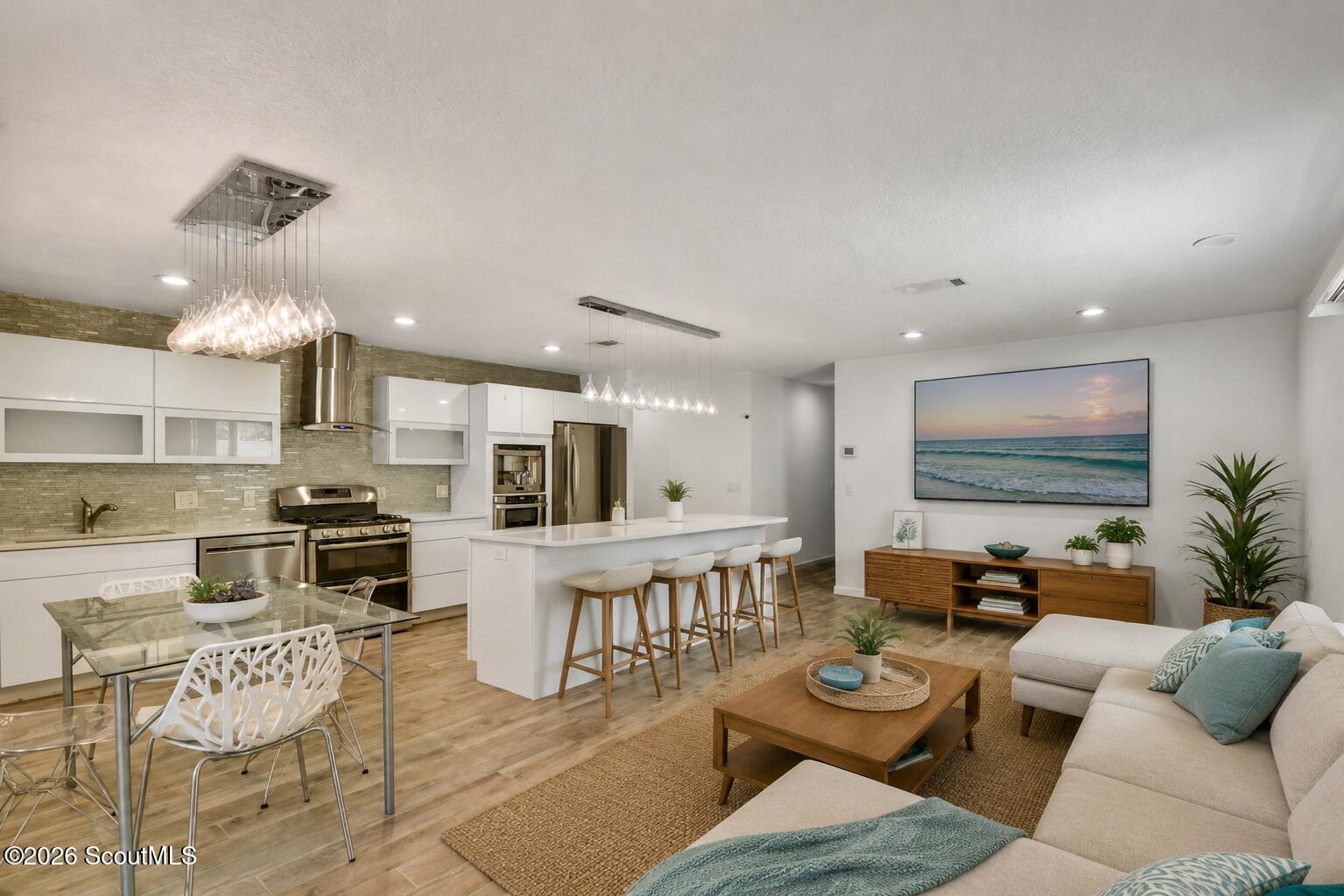 207 Broadway Street, St. Simons Island
