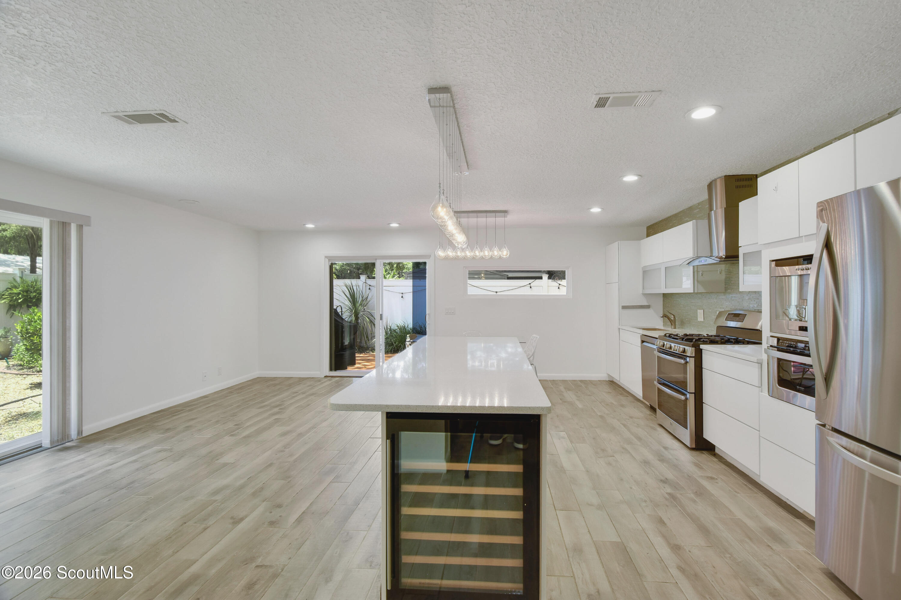 207 Broadway Street, St. Simons Island