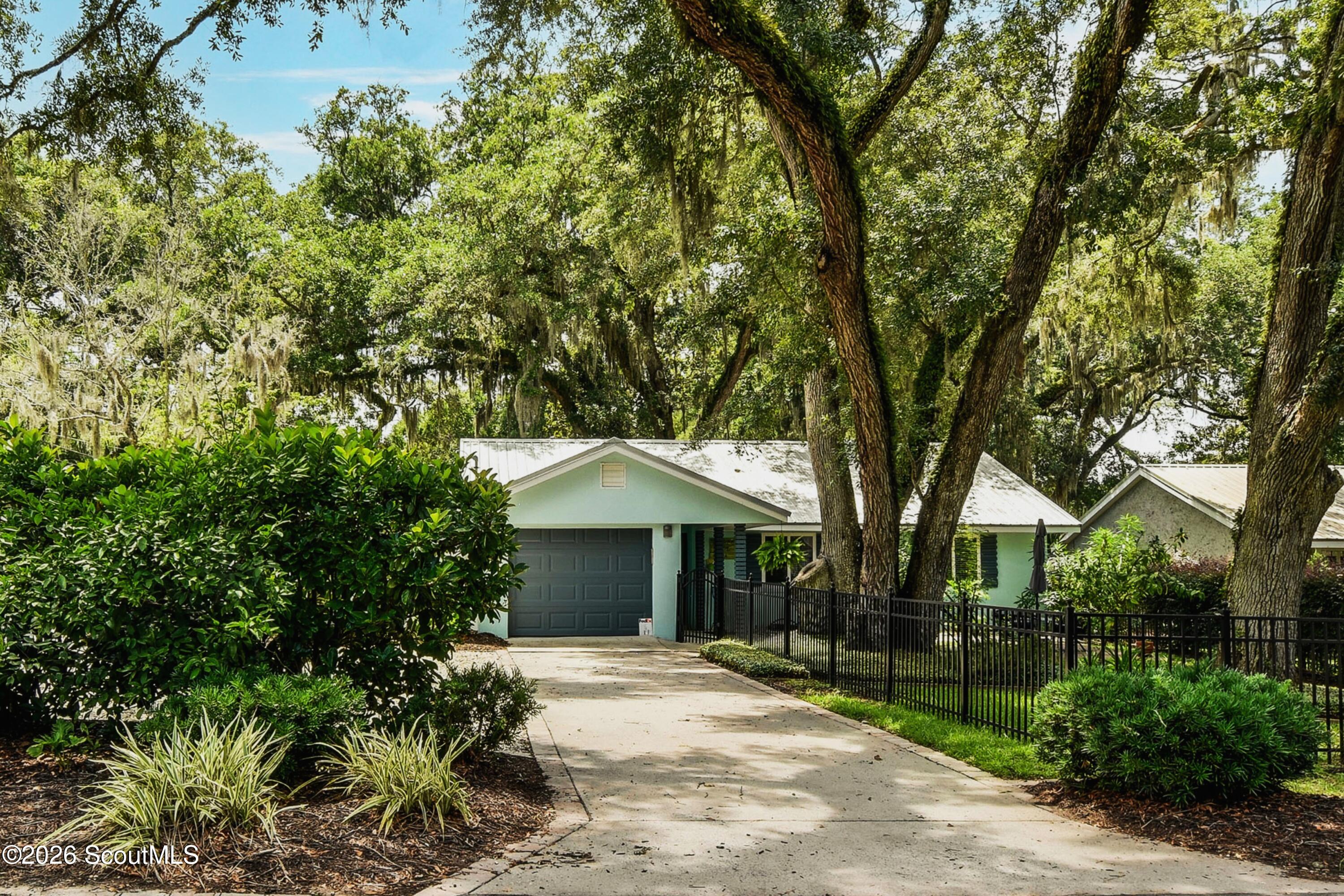 207 Broadway Street, St. Simons Island