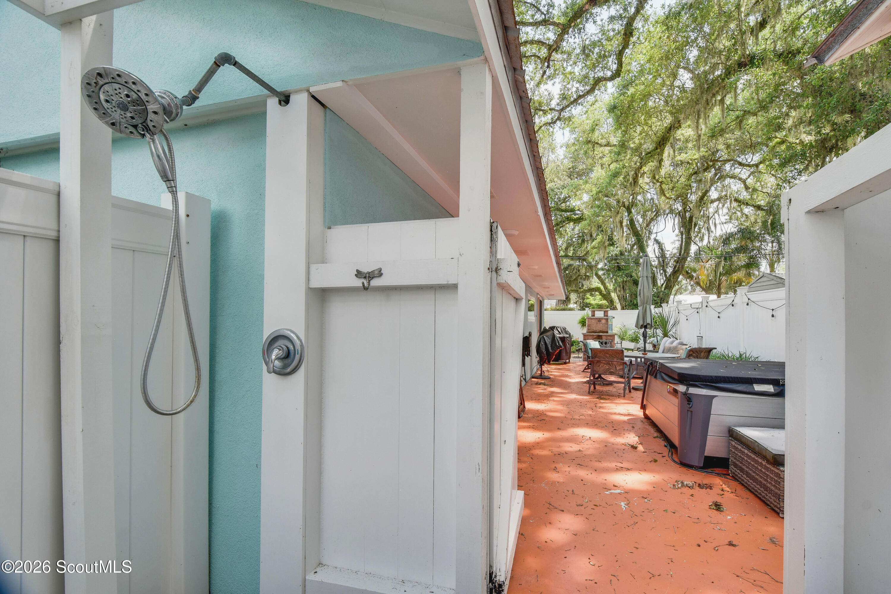 207 Broadway Street, St. Simons Island