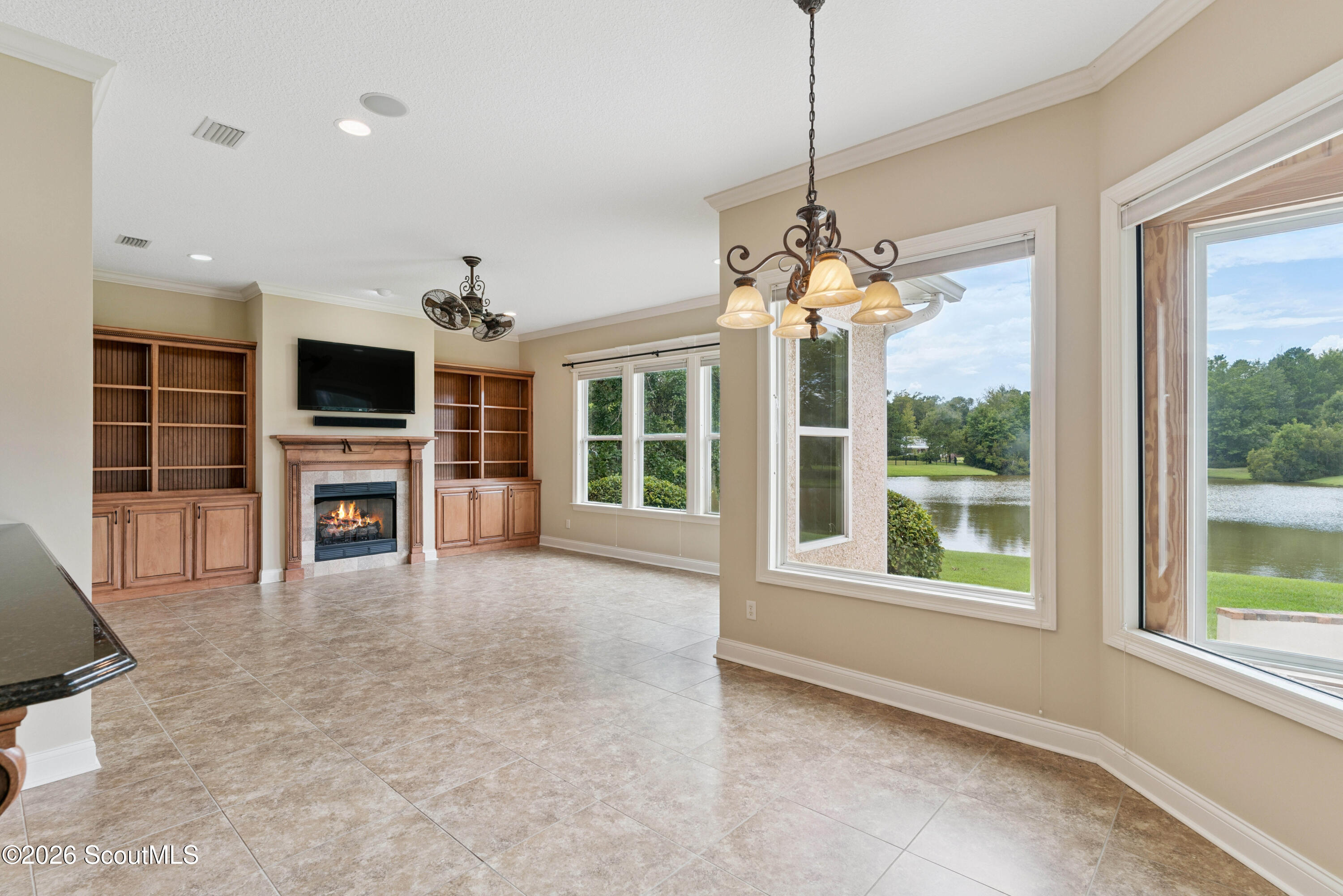121 Belmont Circle