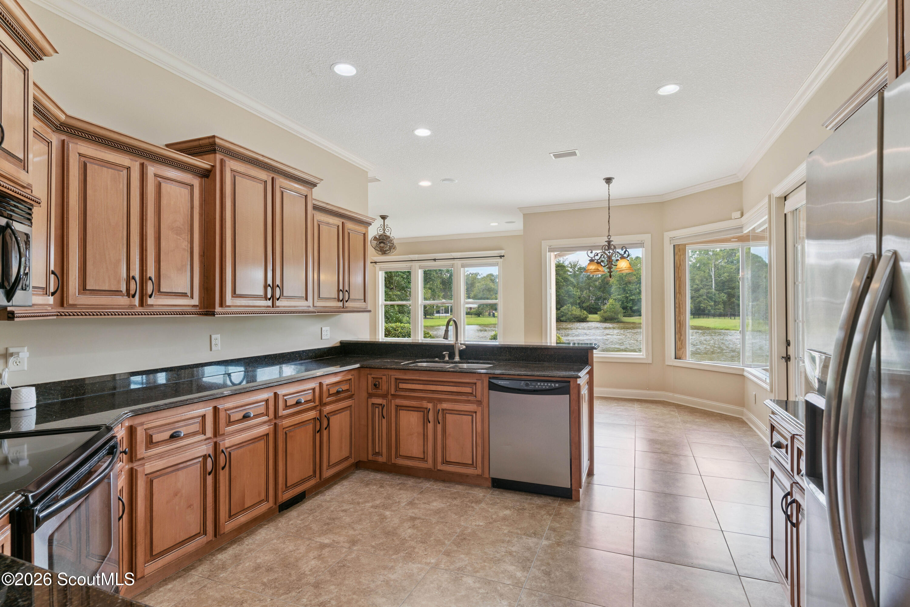 121 Belmont Circle