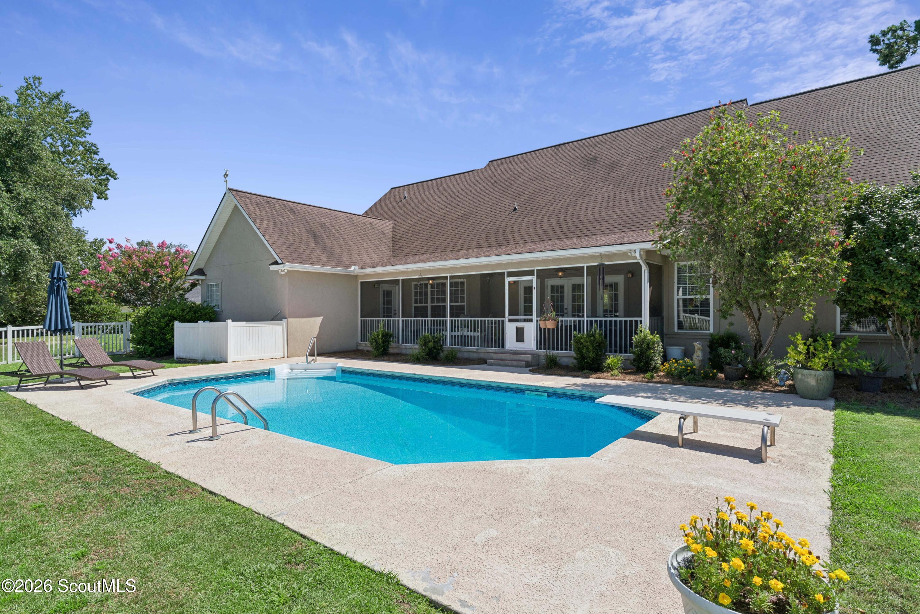 117 Winding Trail
