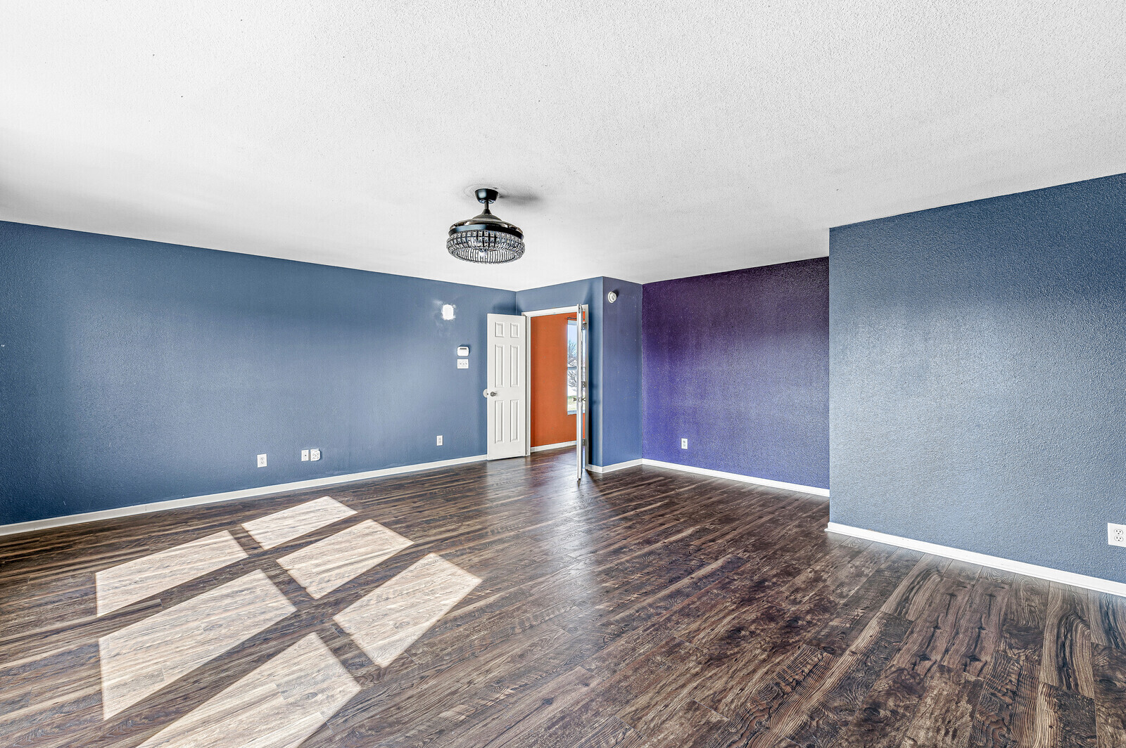 7821 Edgemanor Court