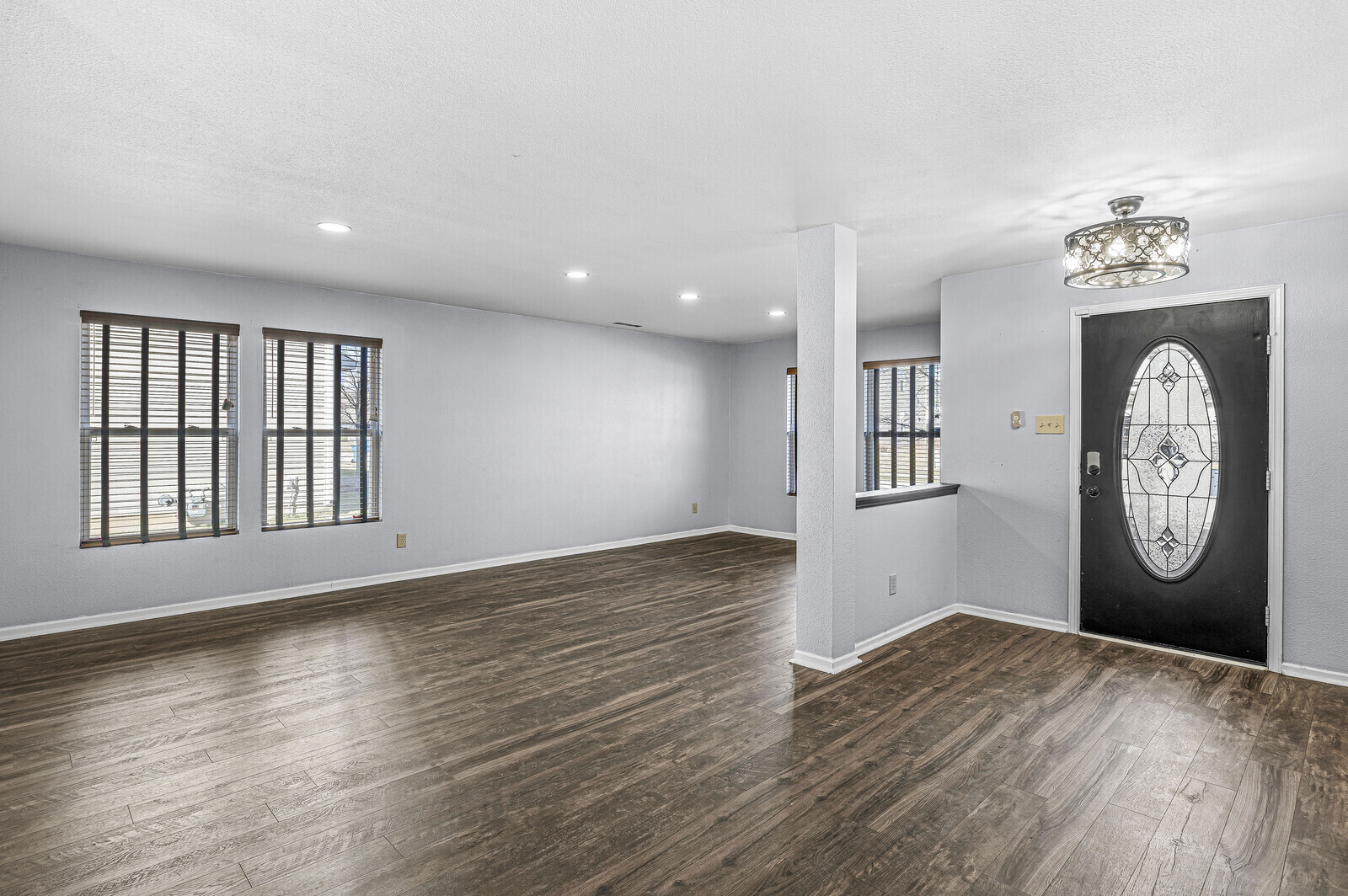 7821 Edgemanor Court