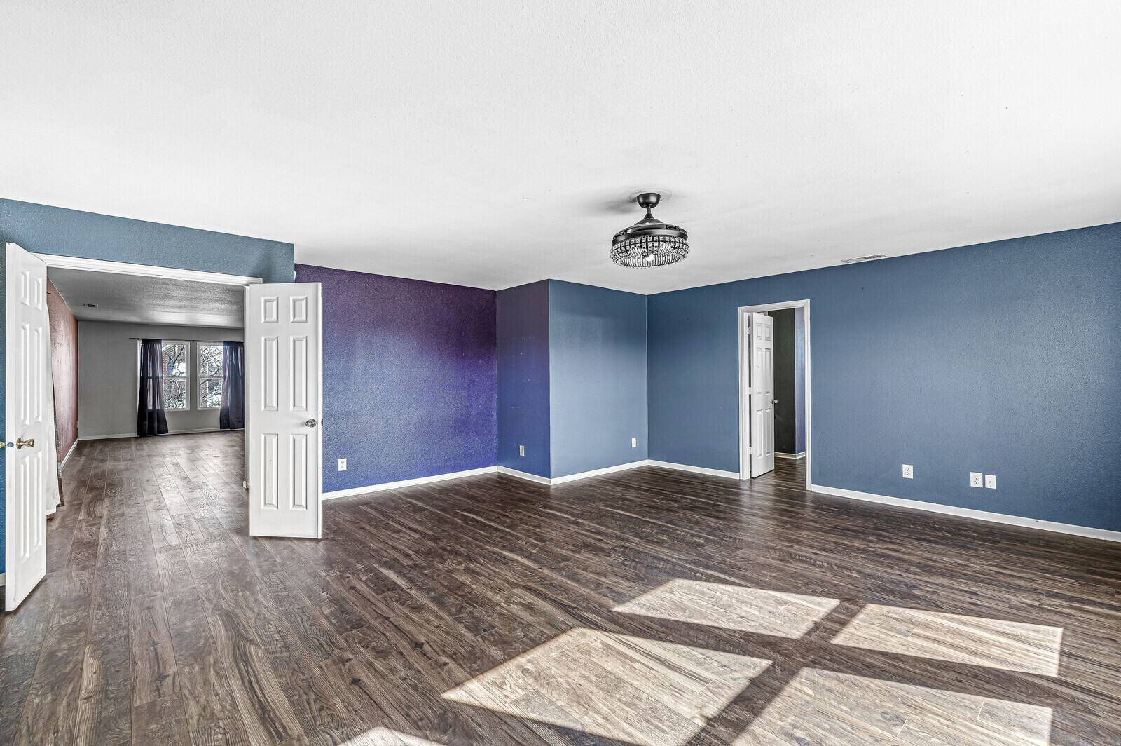 7821 Edgemanor Court