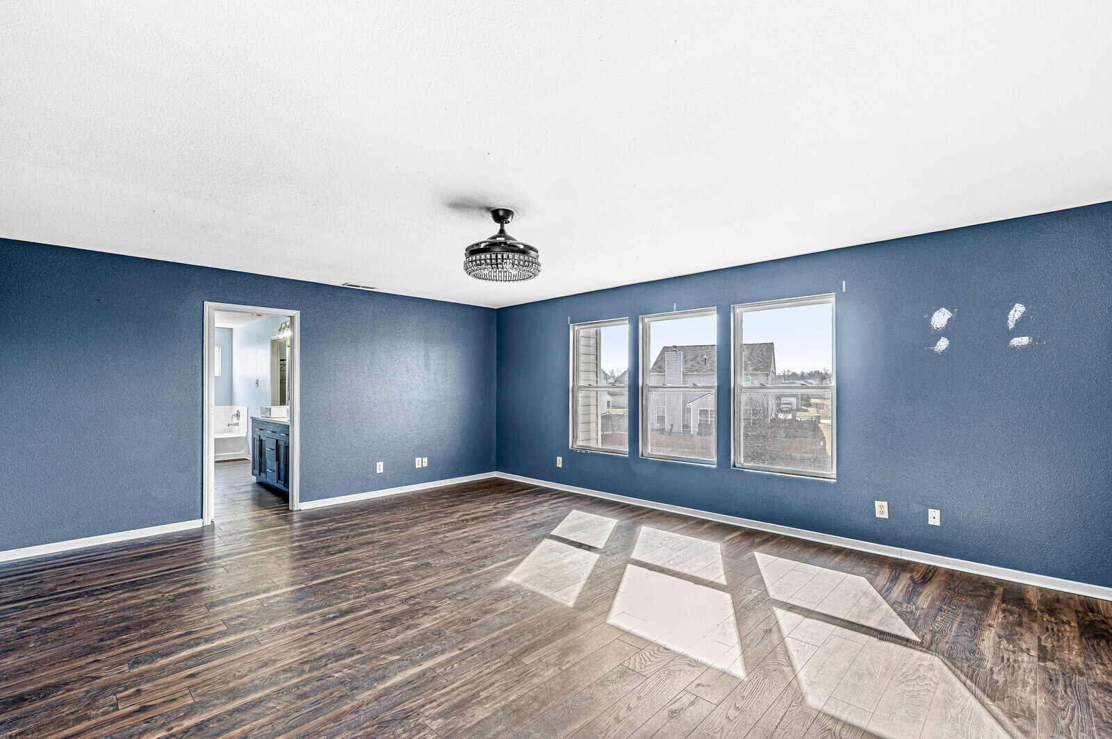 7821 Edgemanor Court
