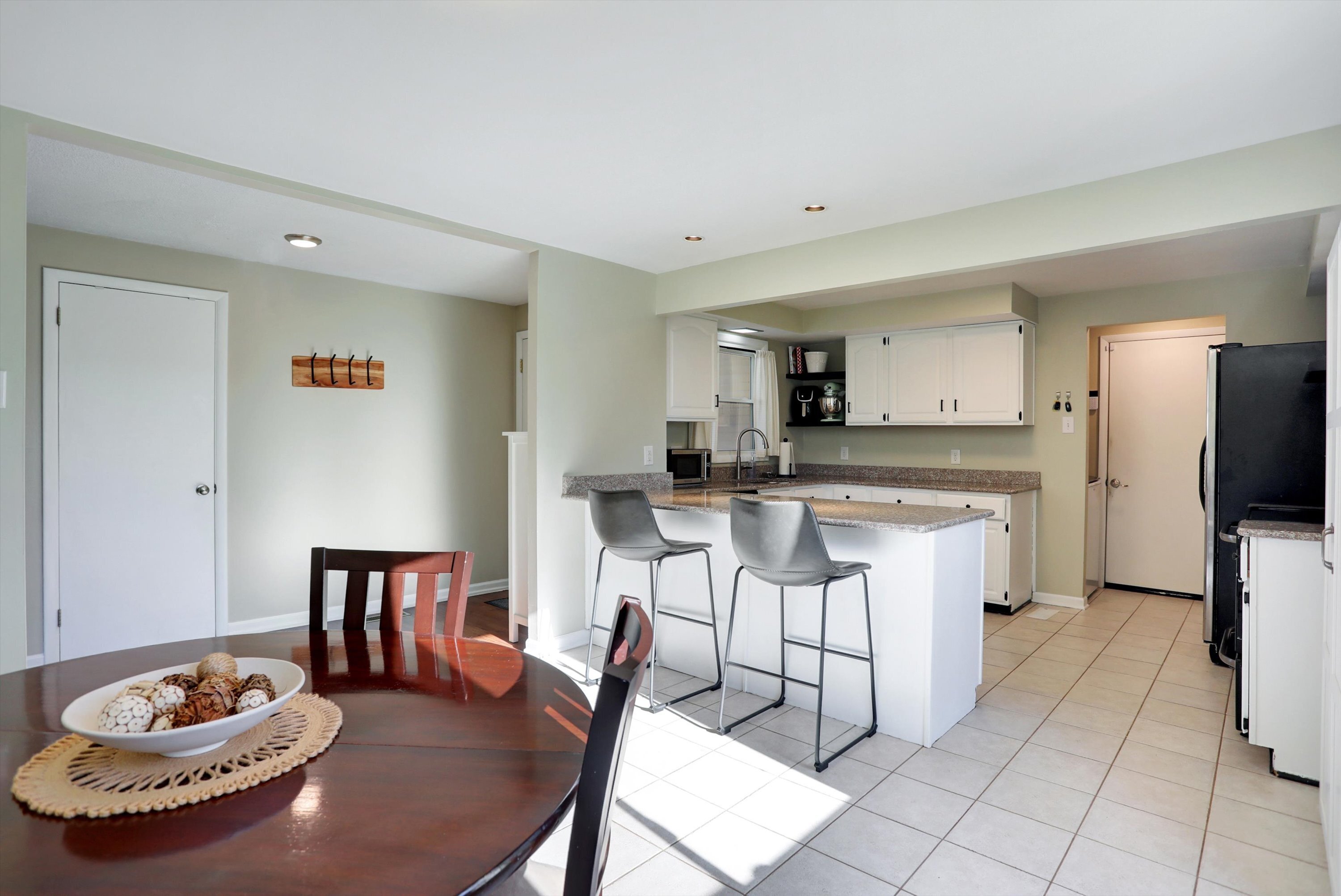 1533 W 79th Street