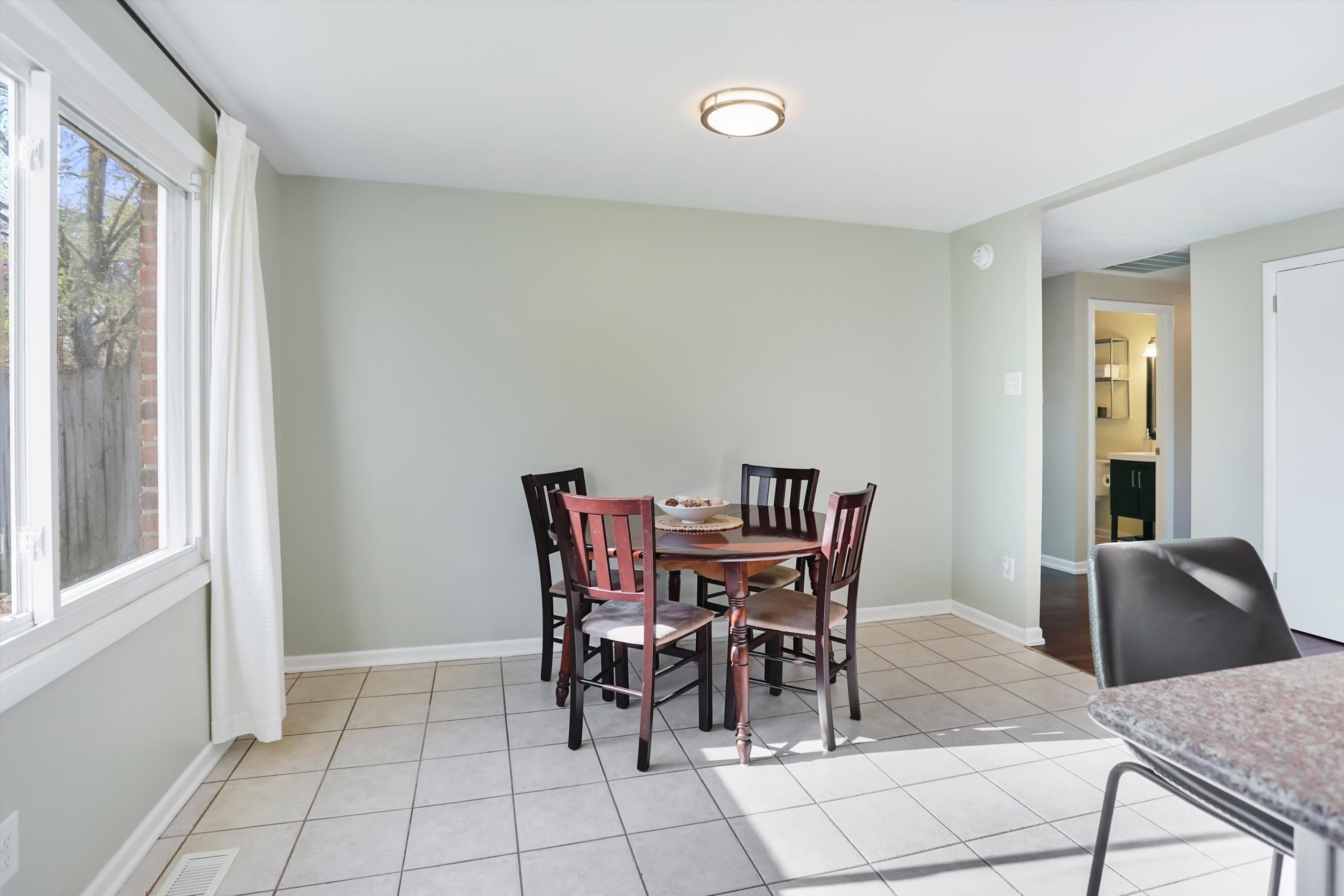 1533 W 79th Street