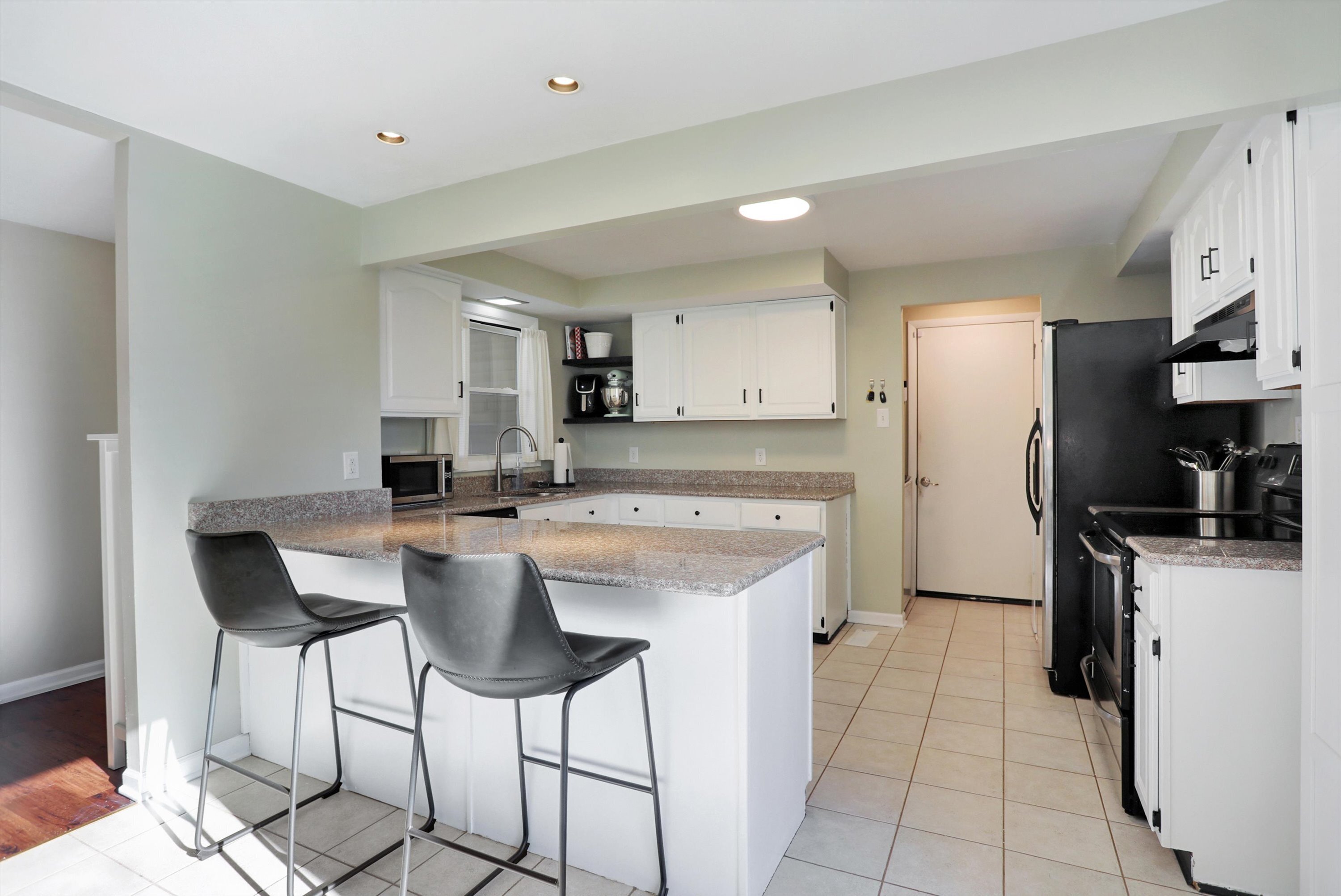 1533 W 79th Street