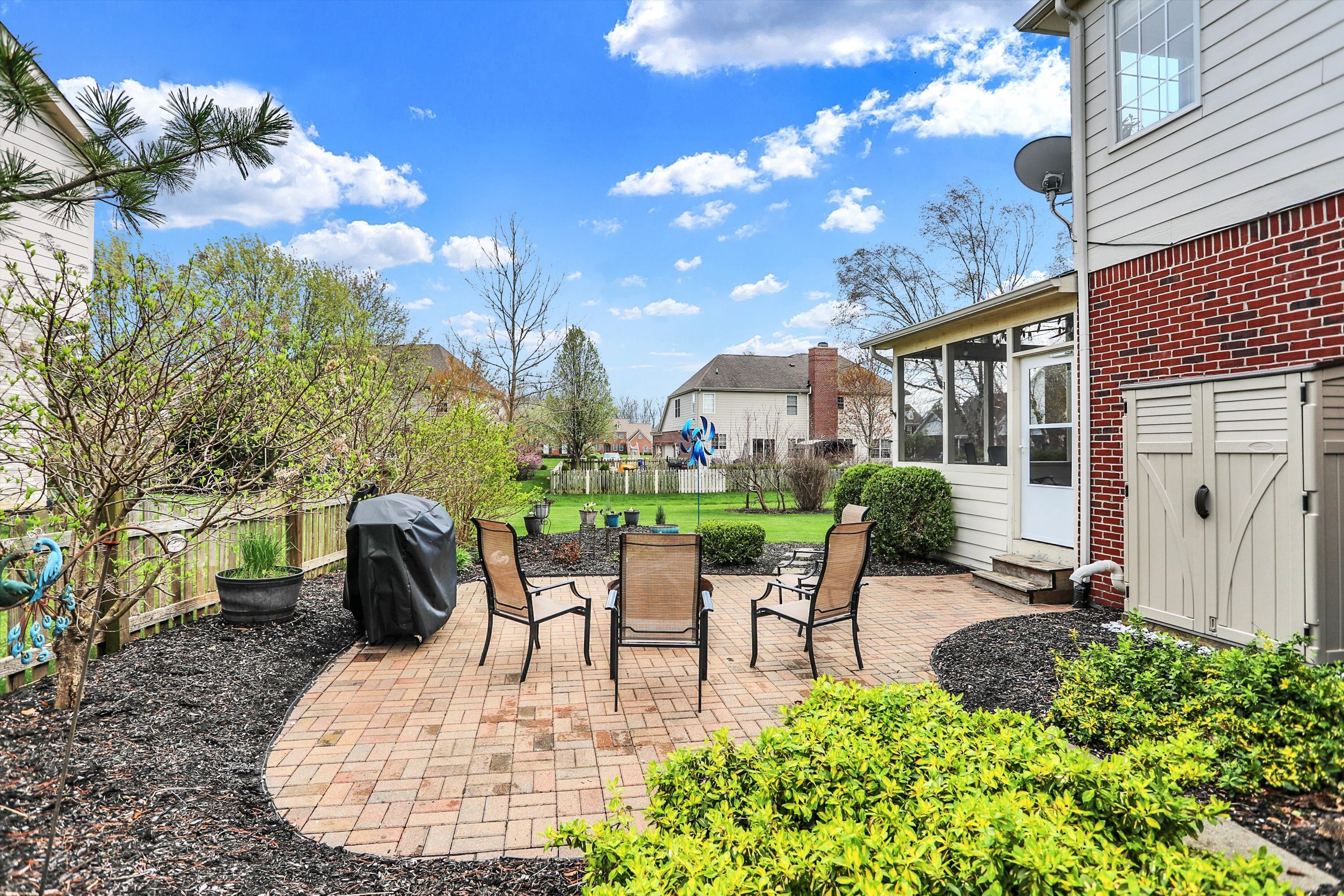 8817 Pin Oak Drive