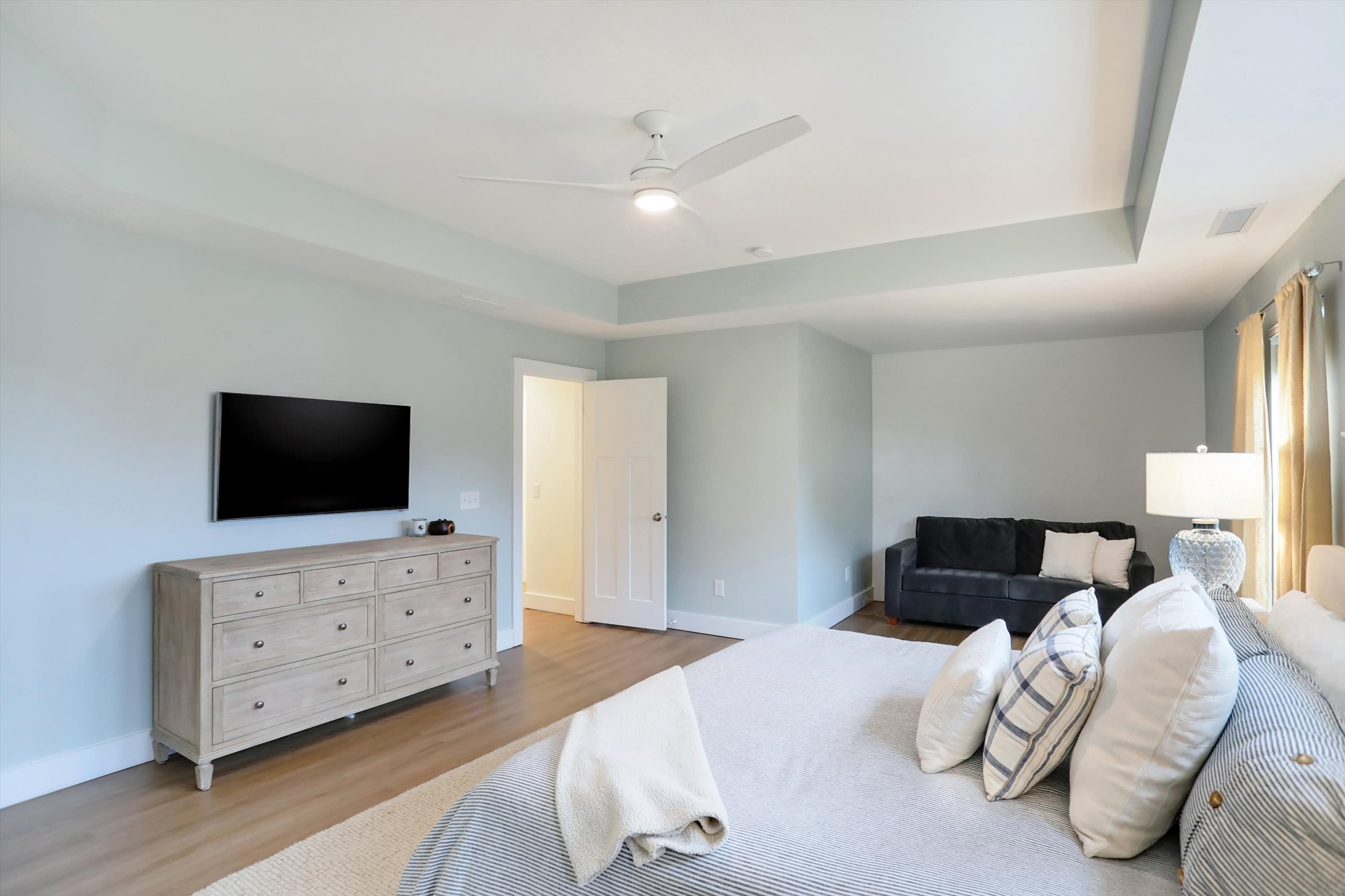 7564 Blackstone Court