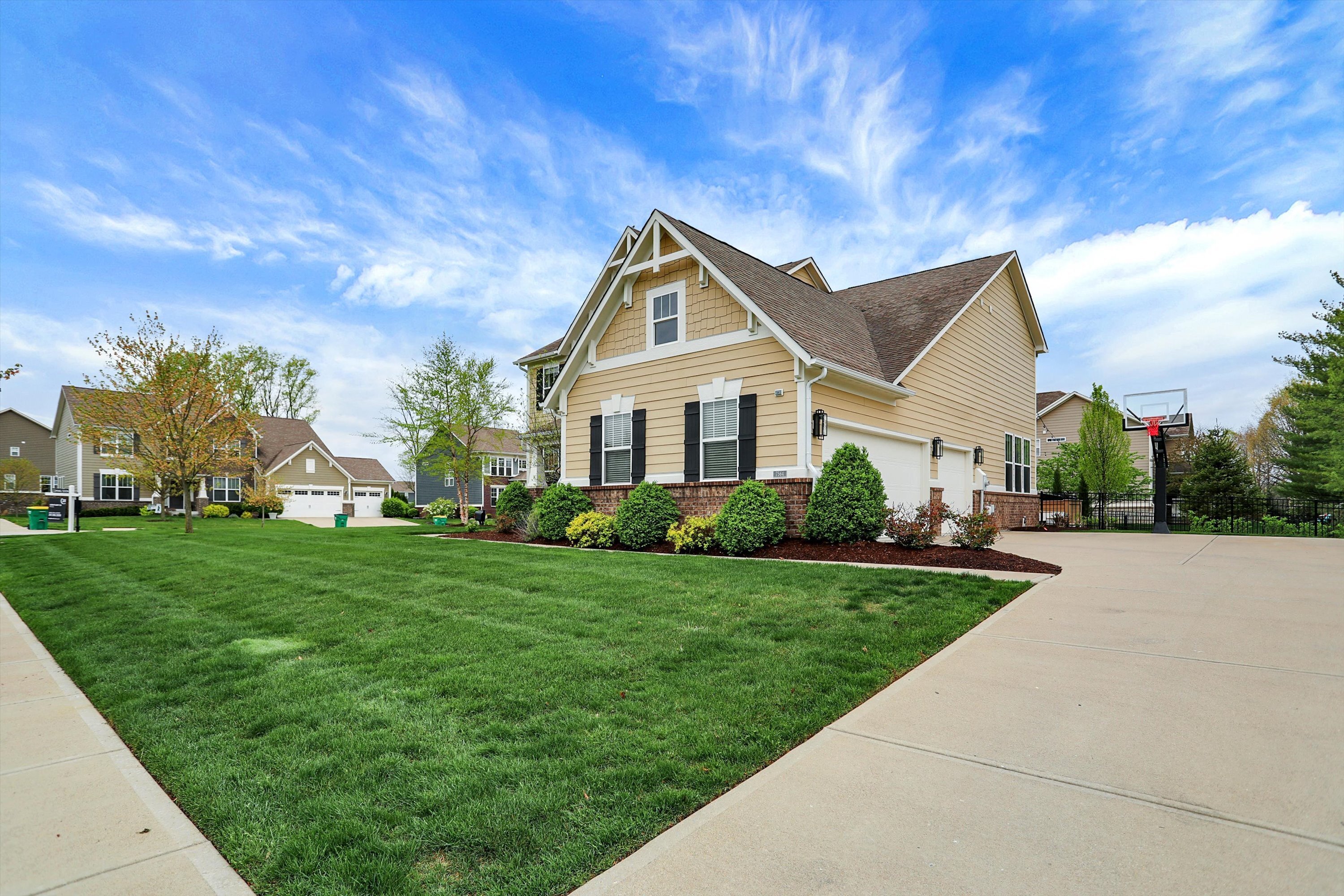 7564 Blackstone Court