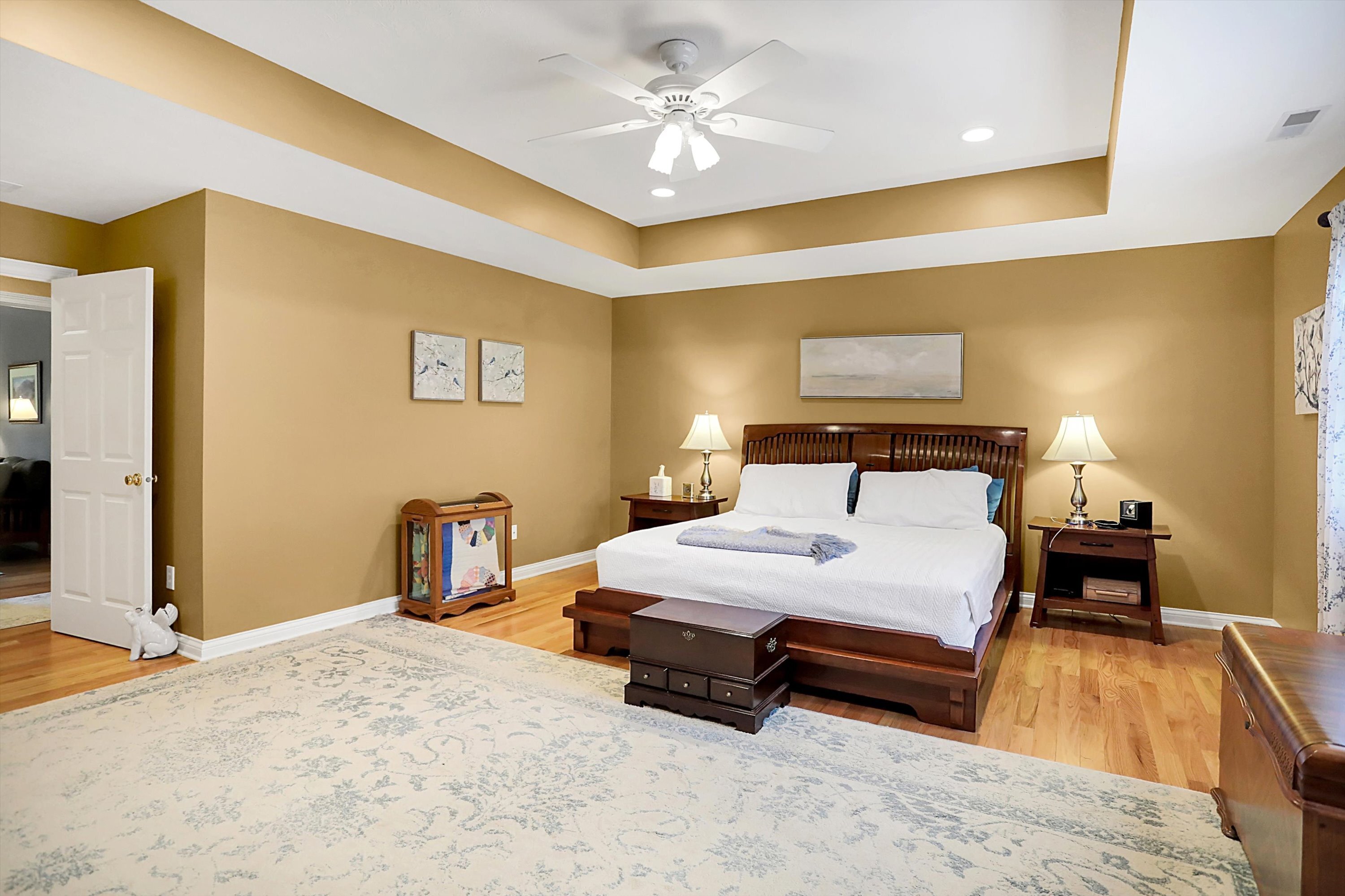 9045 Mallard Point