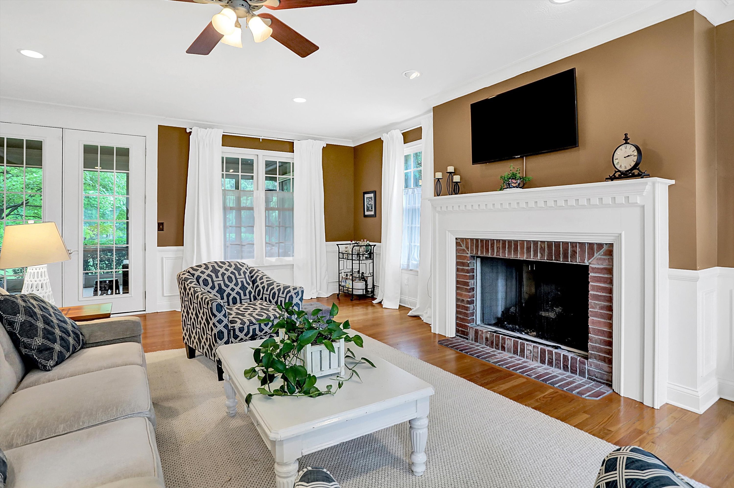 9045 Mallard Point