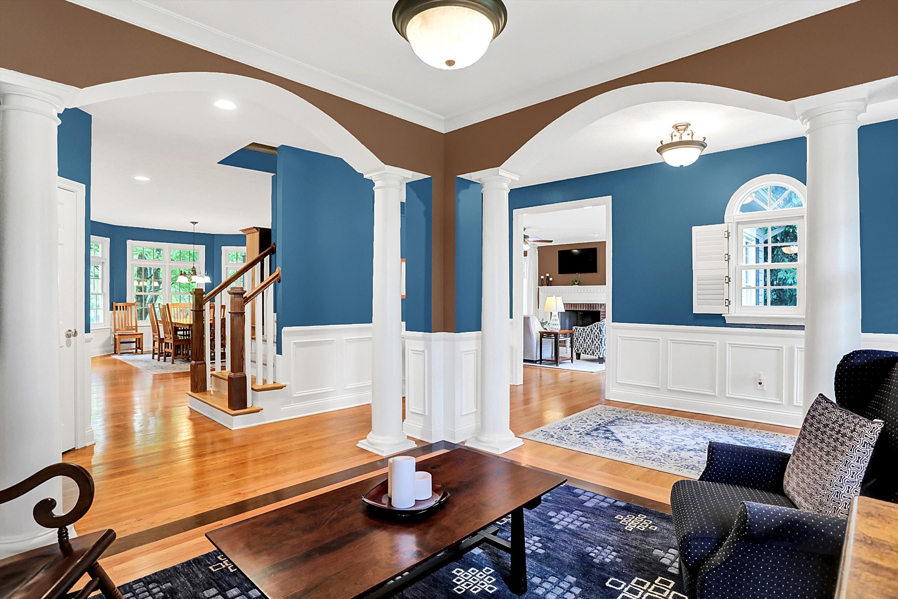 9045 Mallard Point