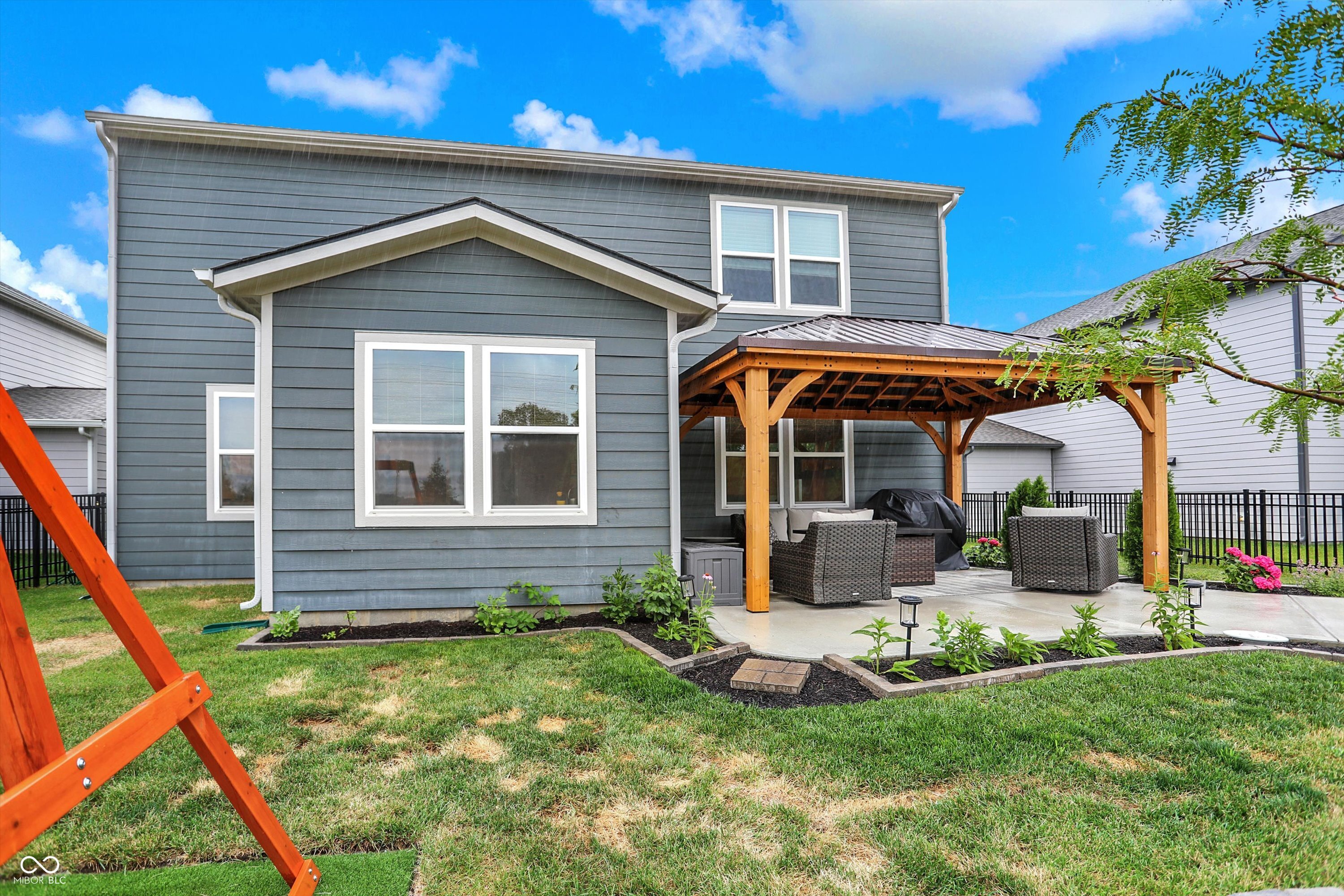 5367 Oak Knoll Drive