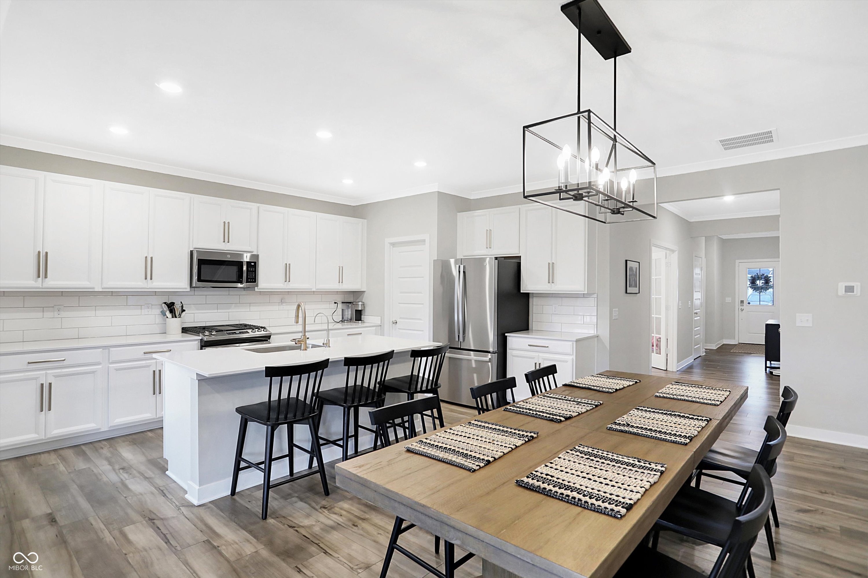 5367 Oak Knoll Drive