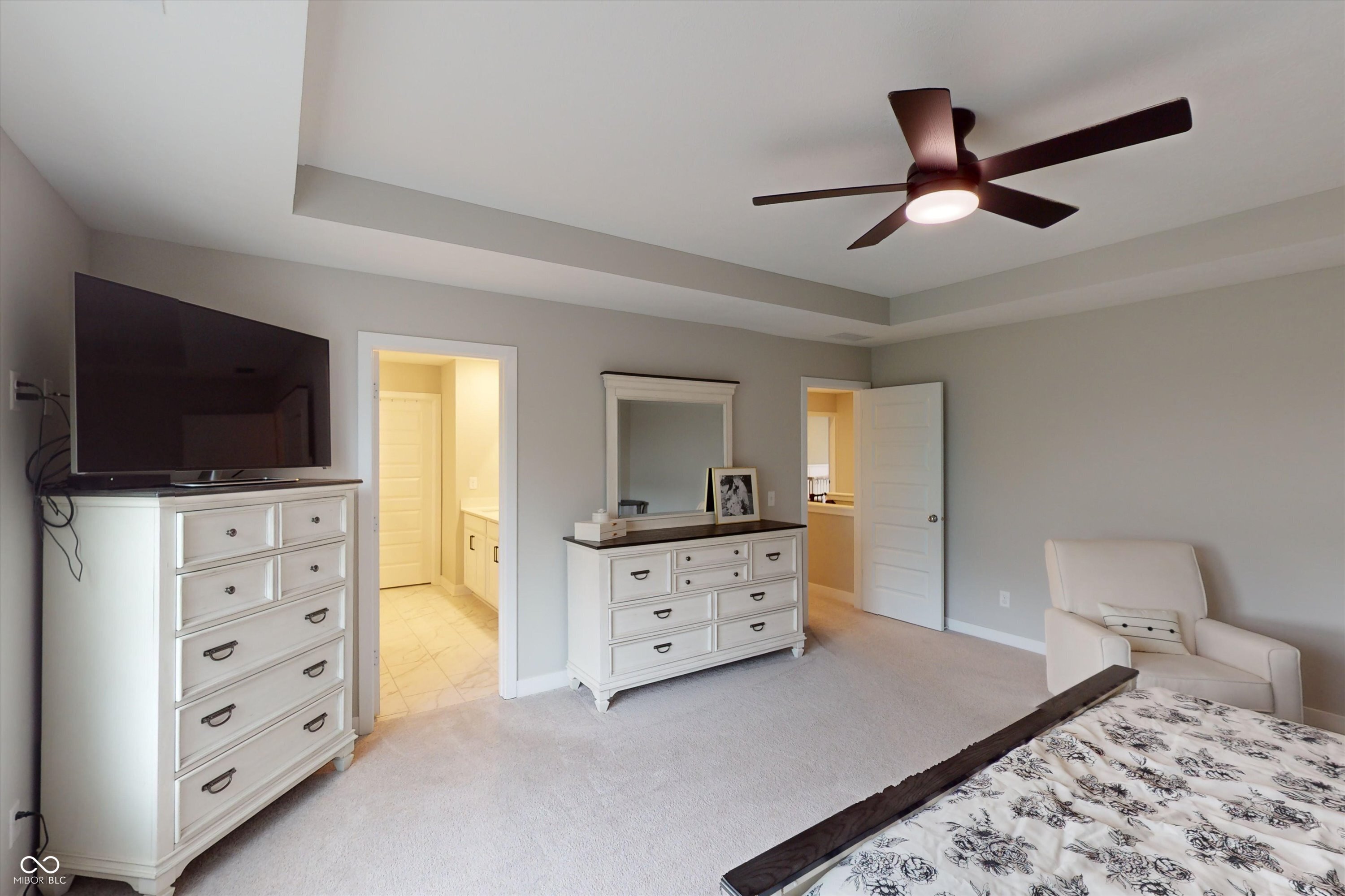 5367 Oak Knoll Drive