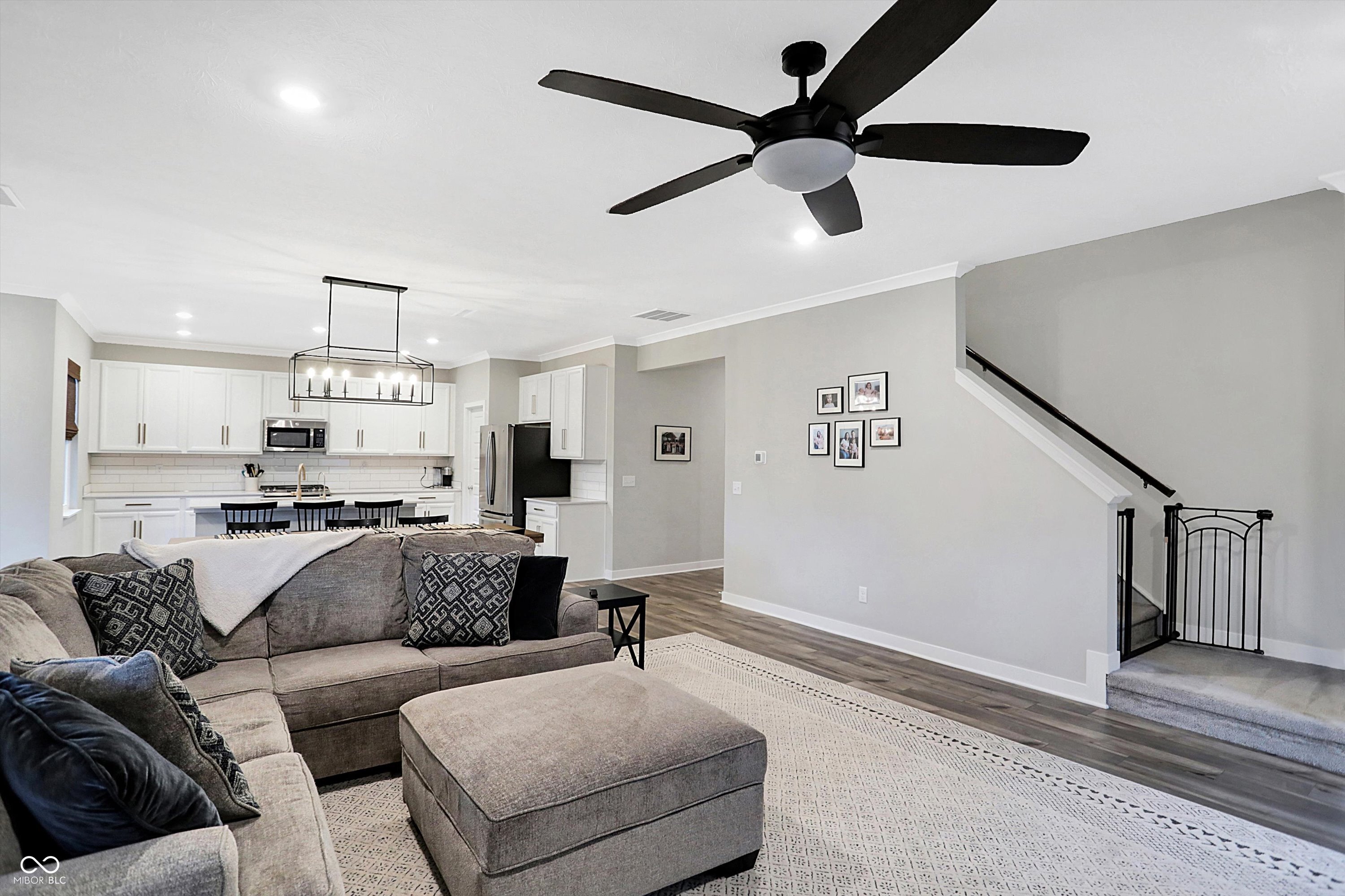 5367 Oak Knoll Drive