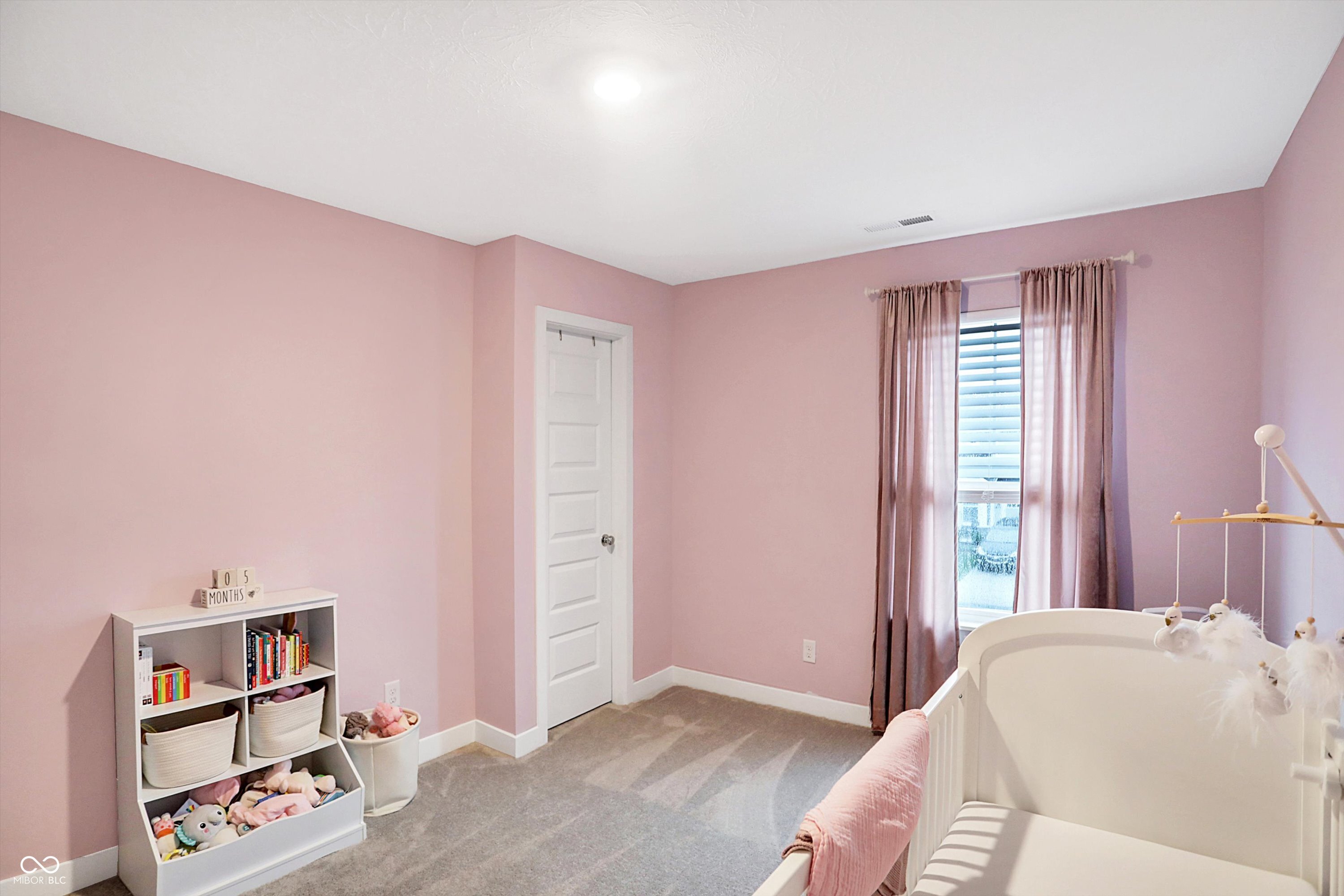 5367 Oak Knoll Drive