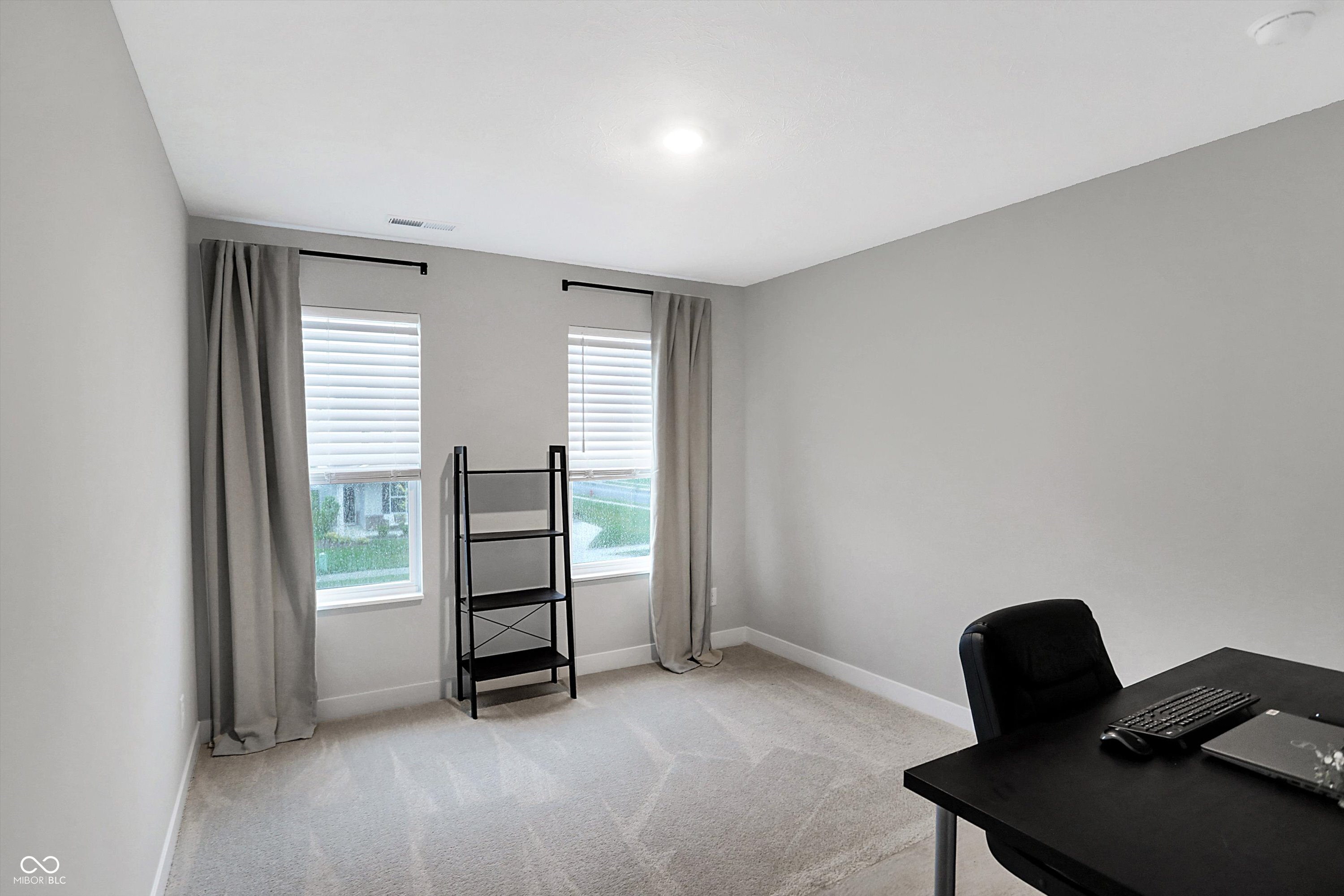 5367 Oak Knoll Drive