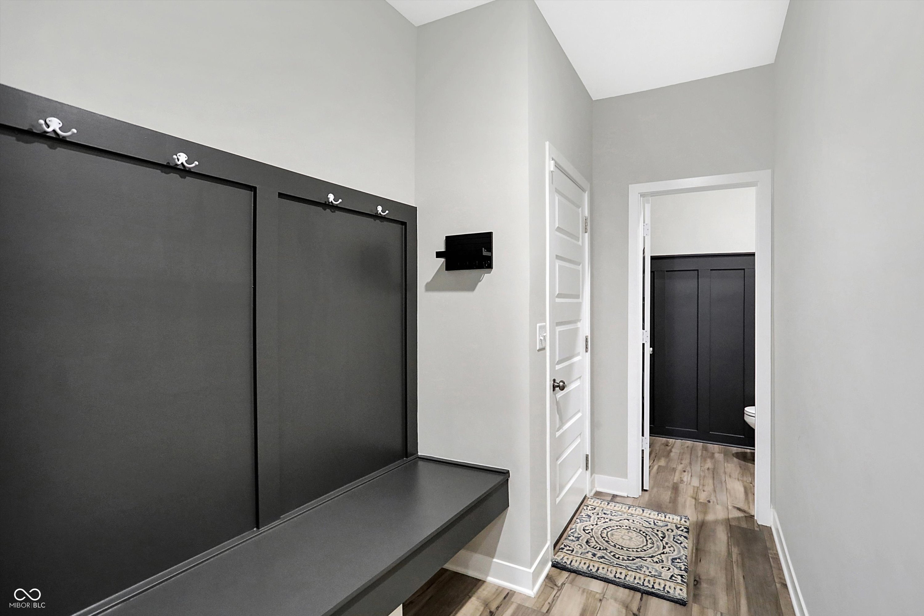 5367 Oak Knoll Drive