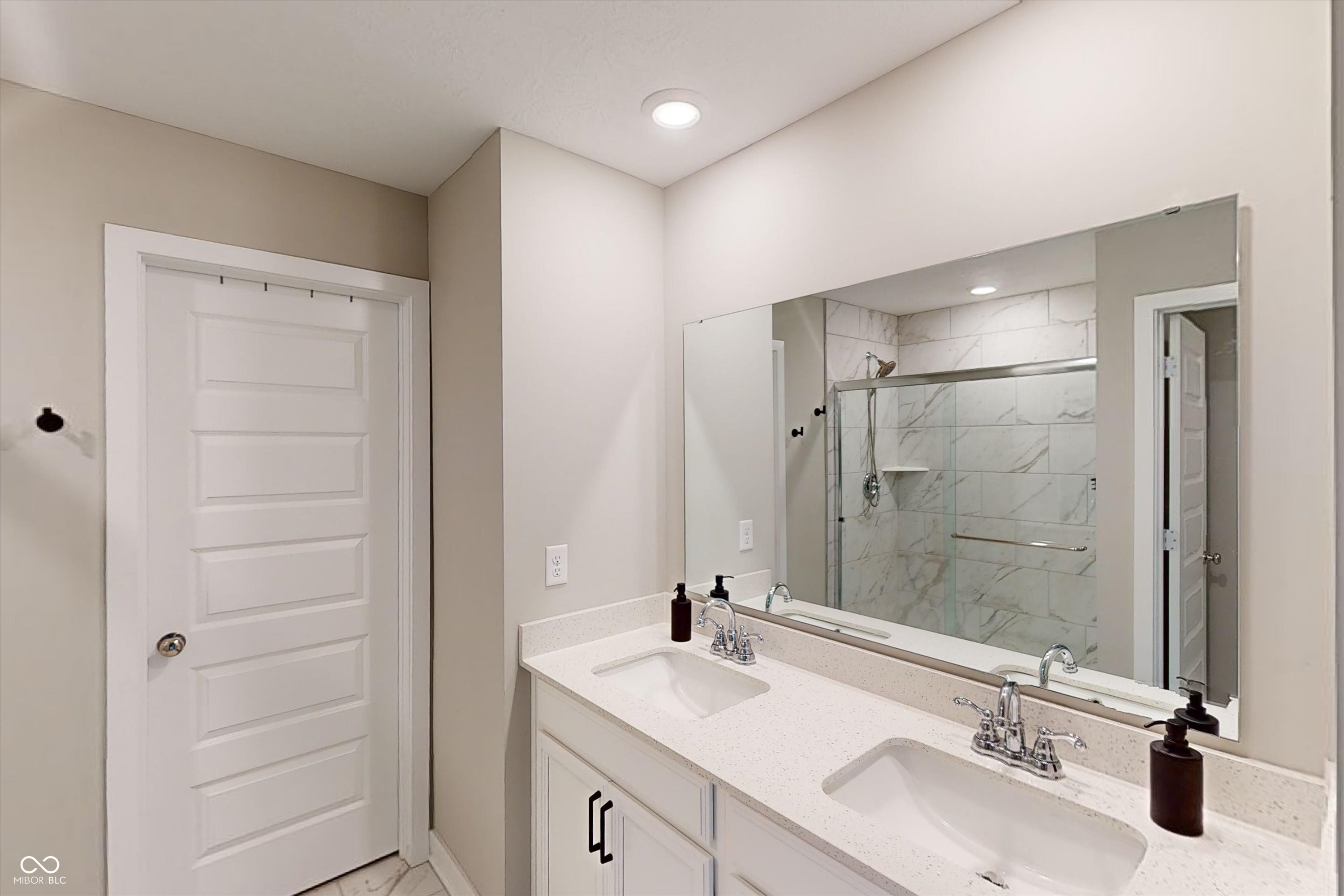 5367 Oak Knoll Drive