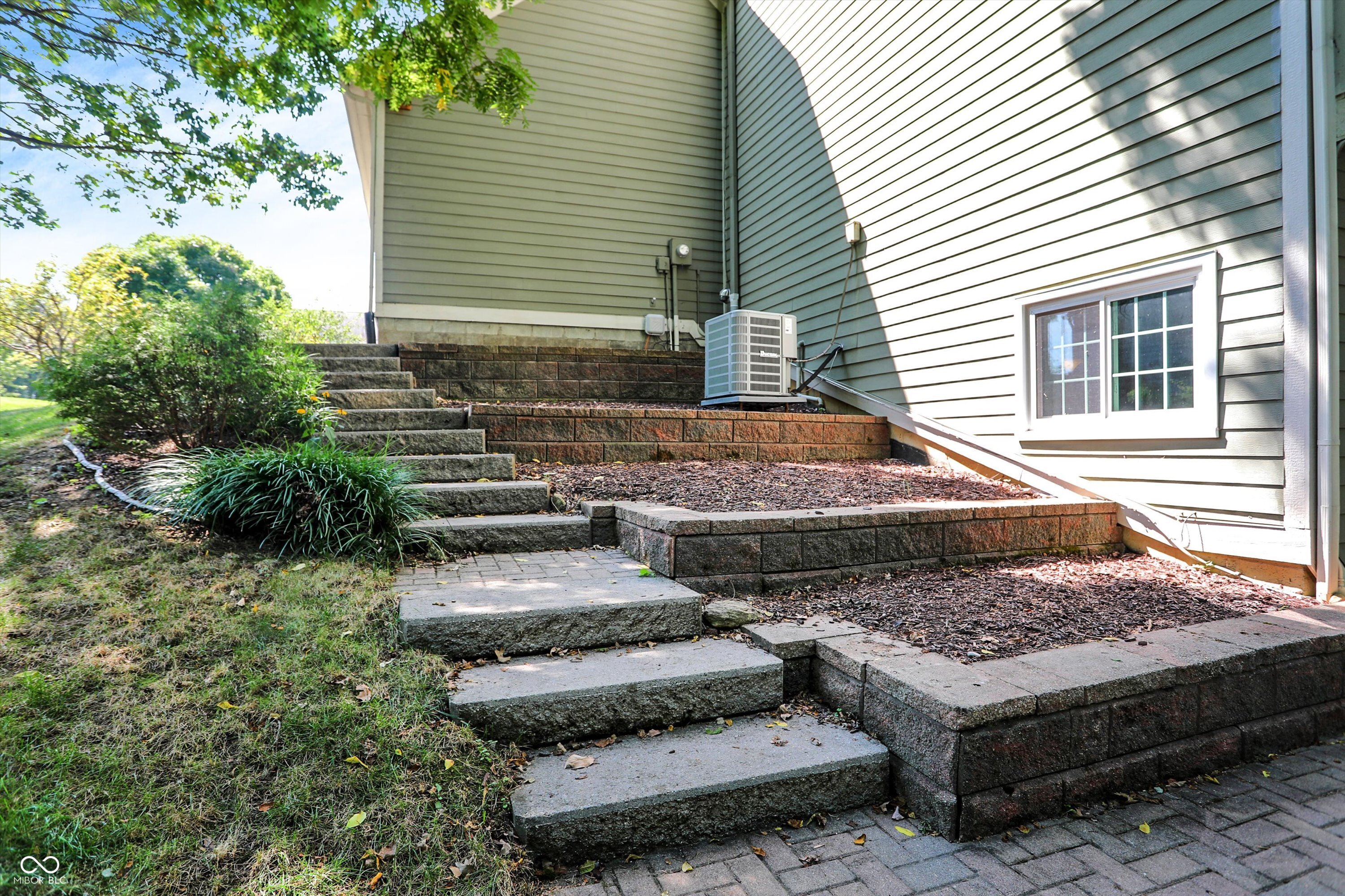 9769 Logan Lane