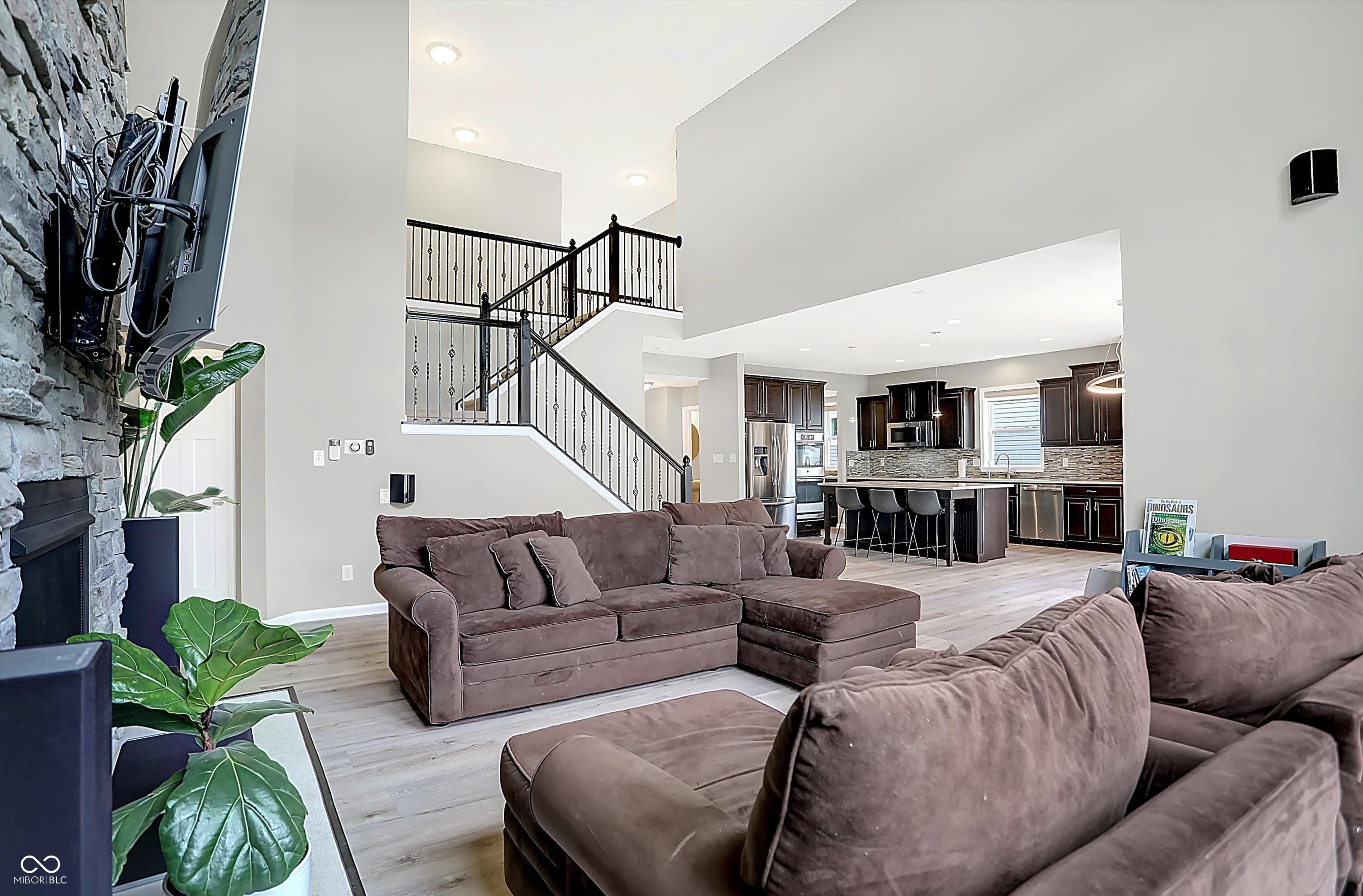 1258 Riverbank Drive