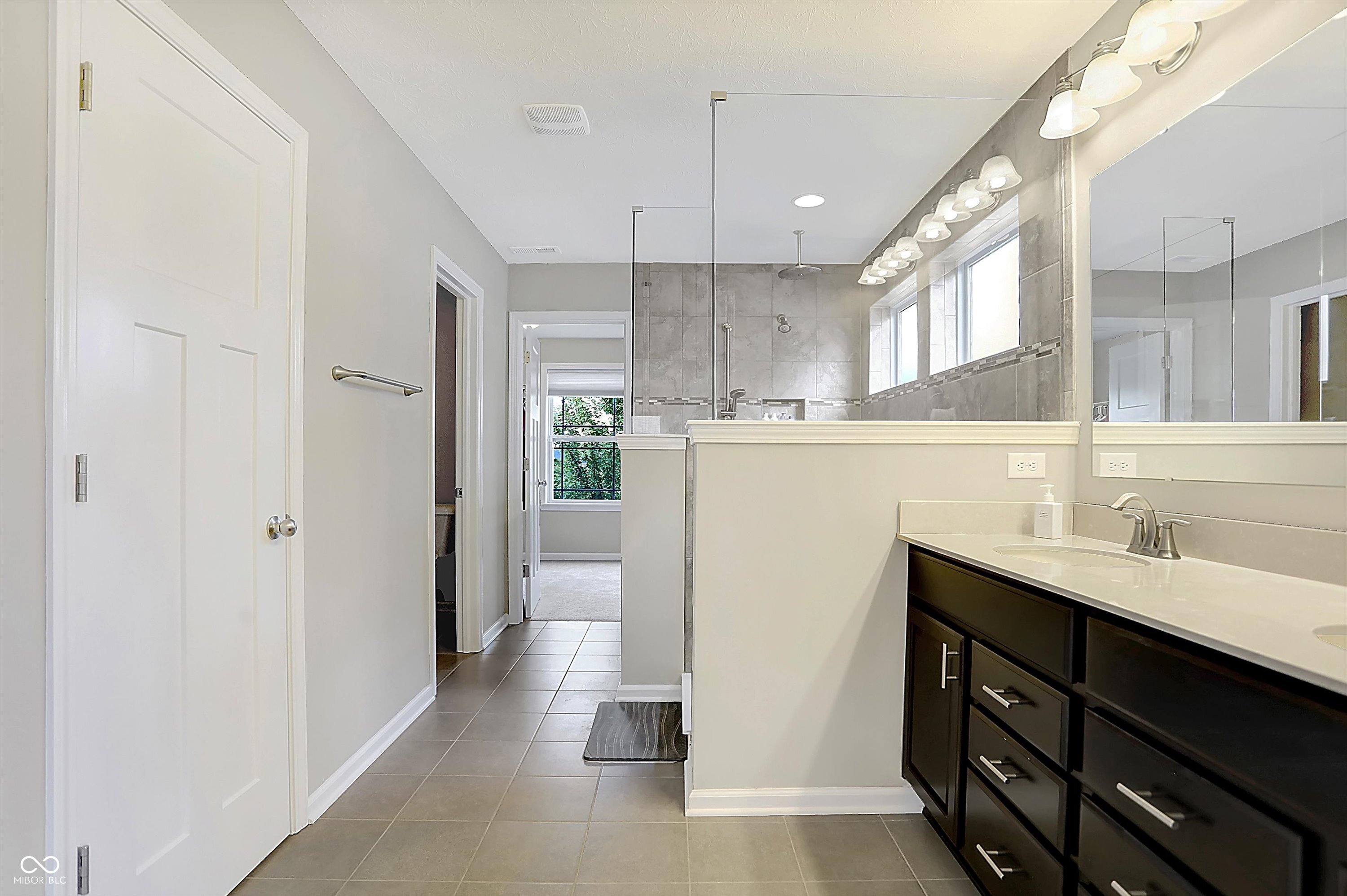 1258 Riverbank Drive