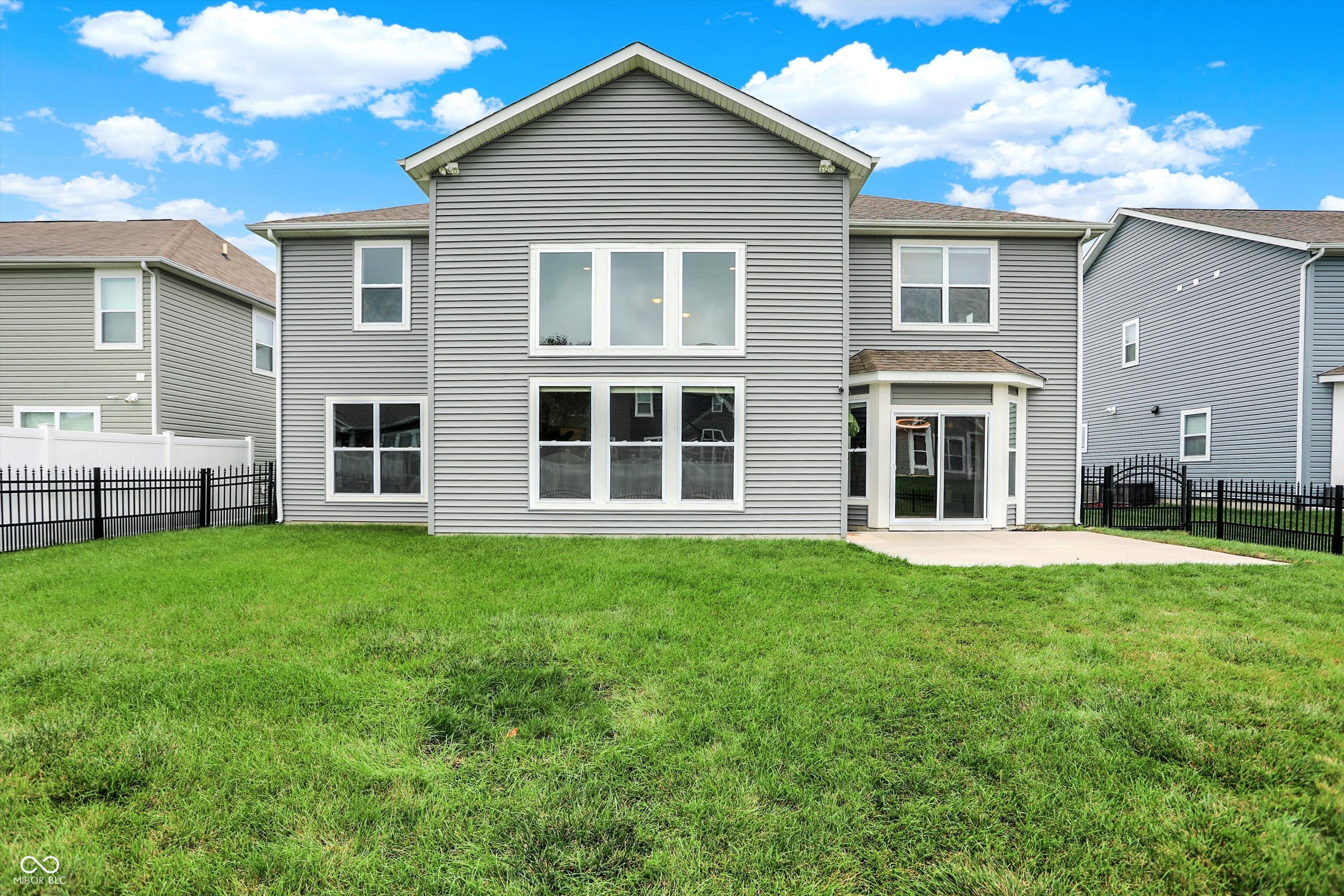 1258 Riverbank Drive