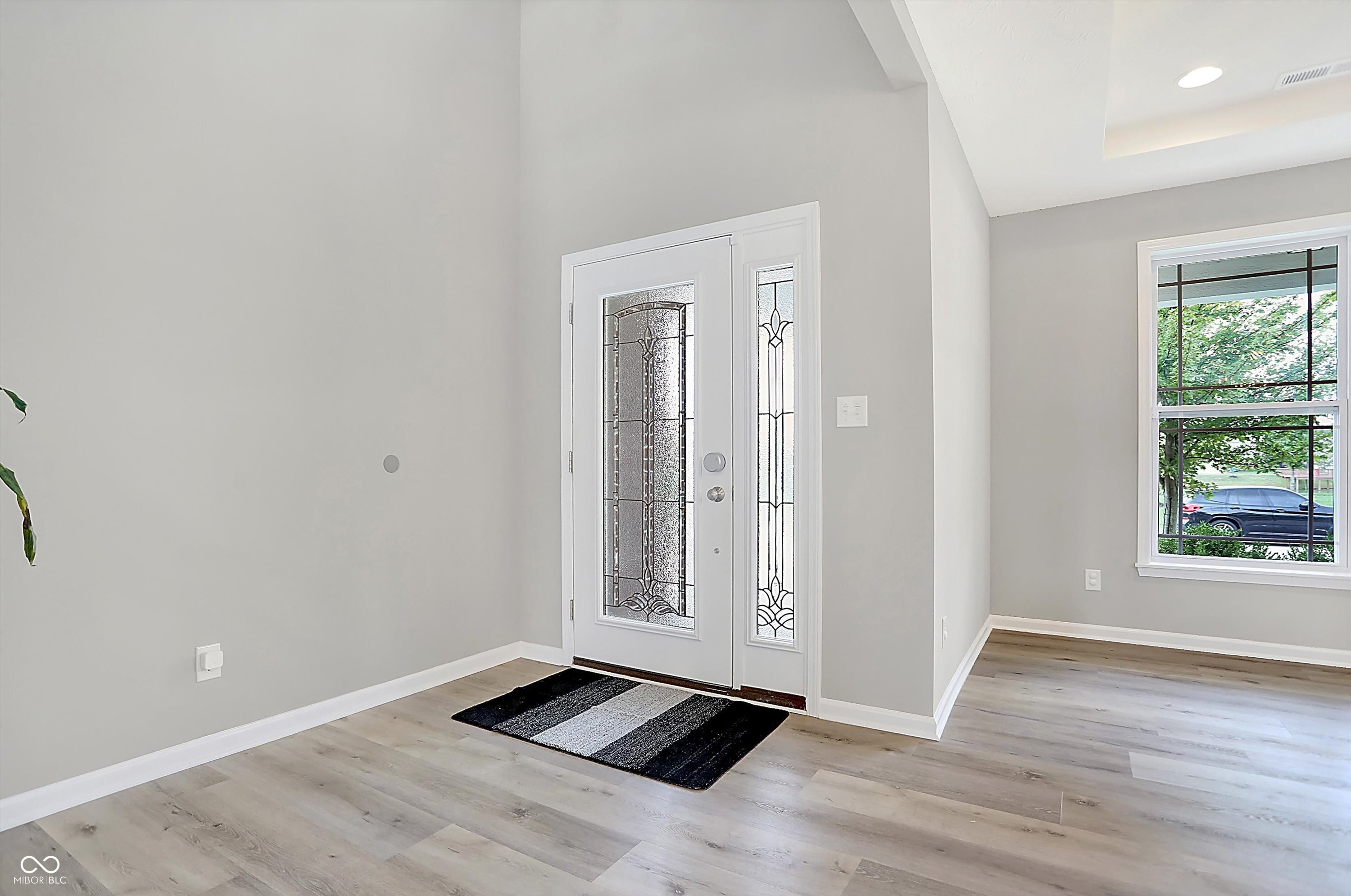 1258 Riverbank Drive