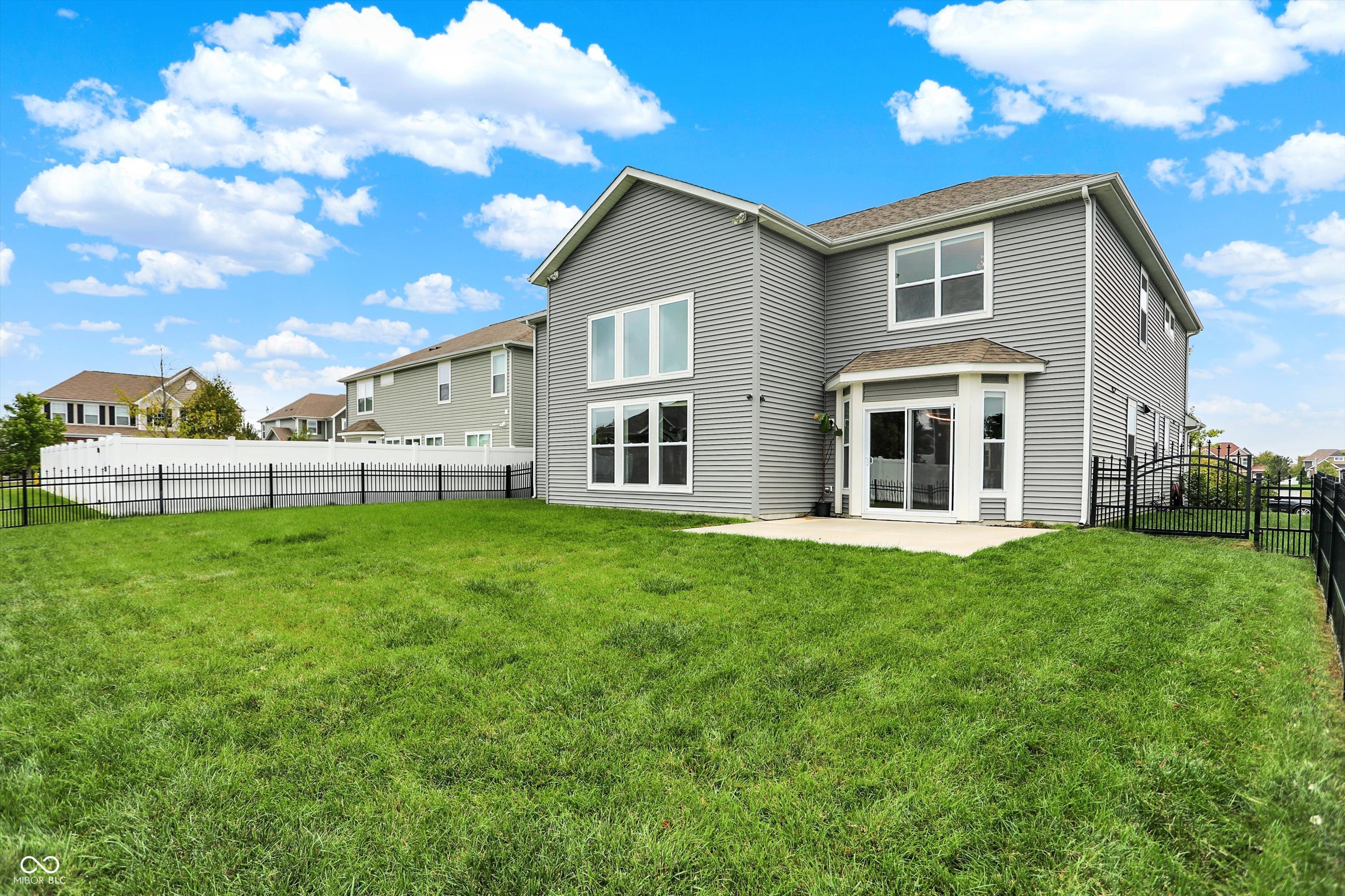 1258 Riverbank Drive