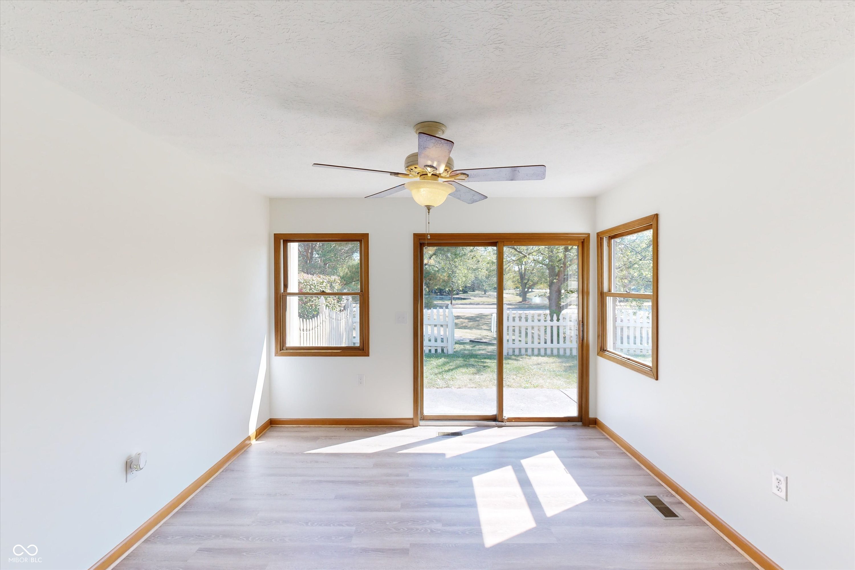 5405 Unity Trail