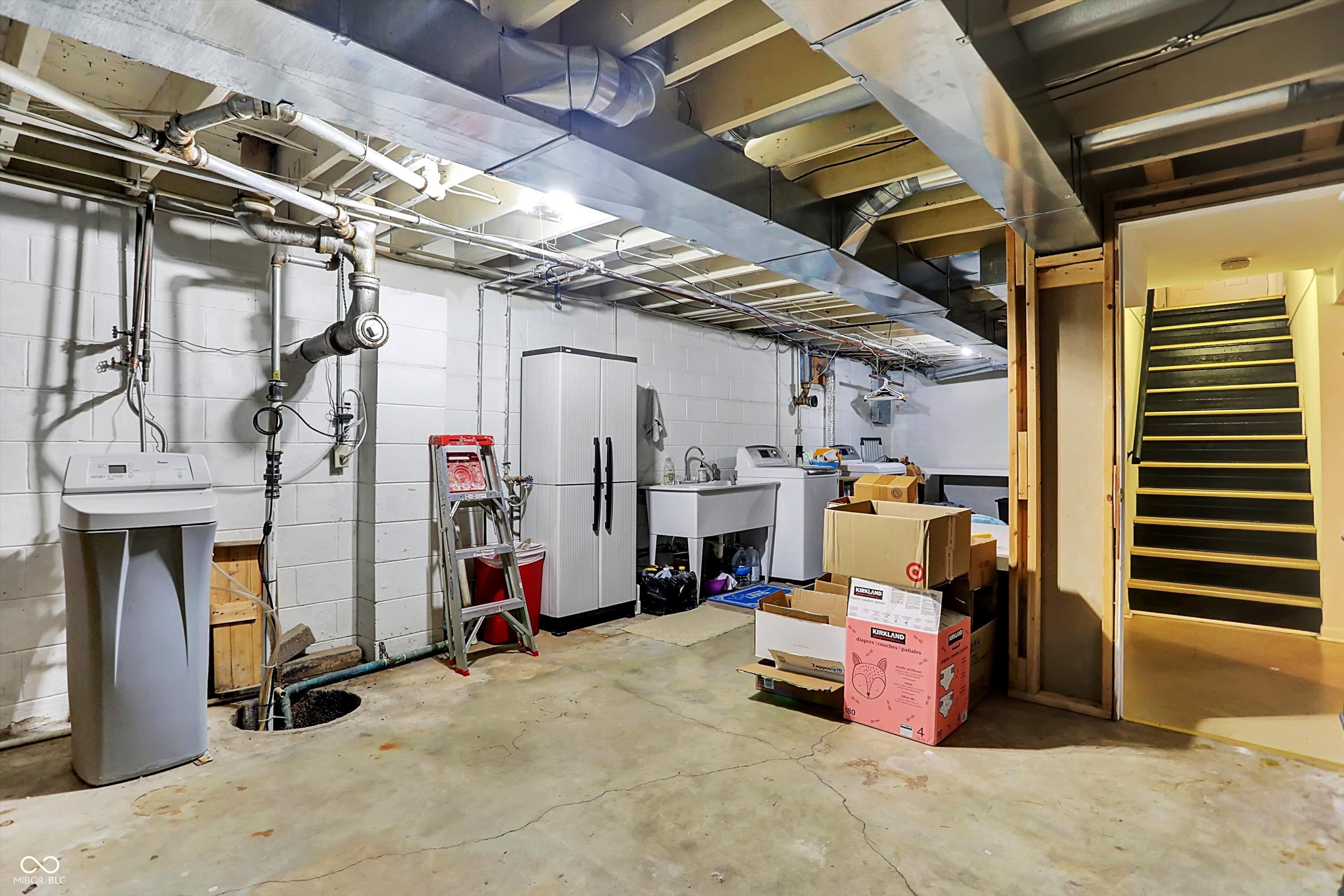 5535 N Drexel Avenue