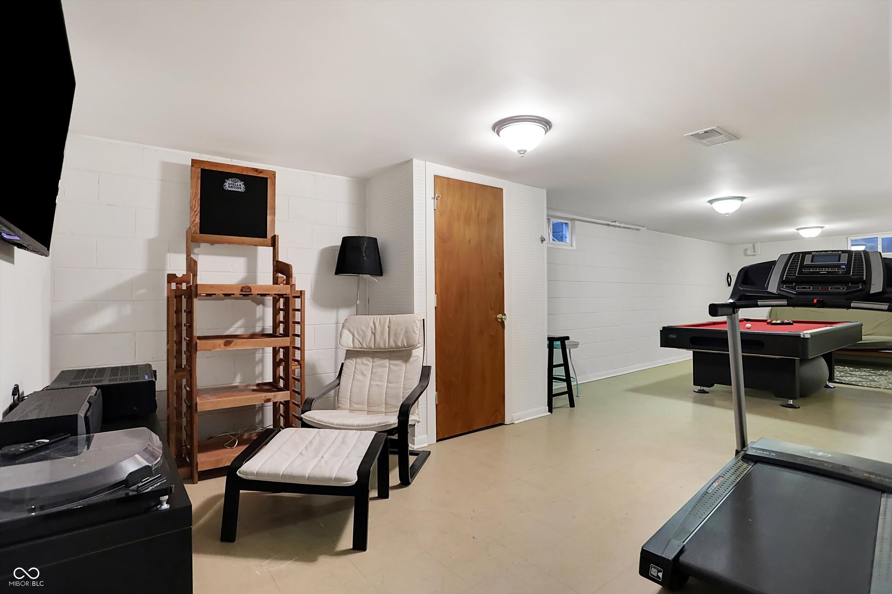 5535 N Drexel Avenue