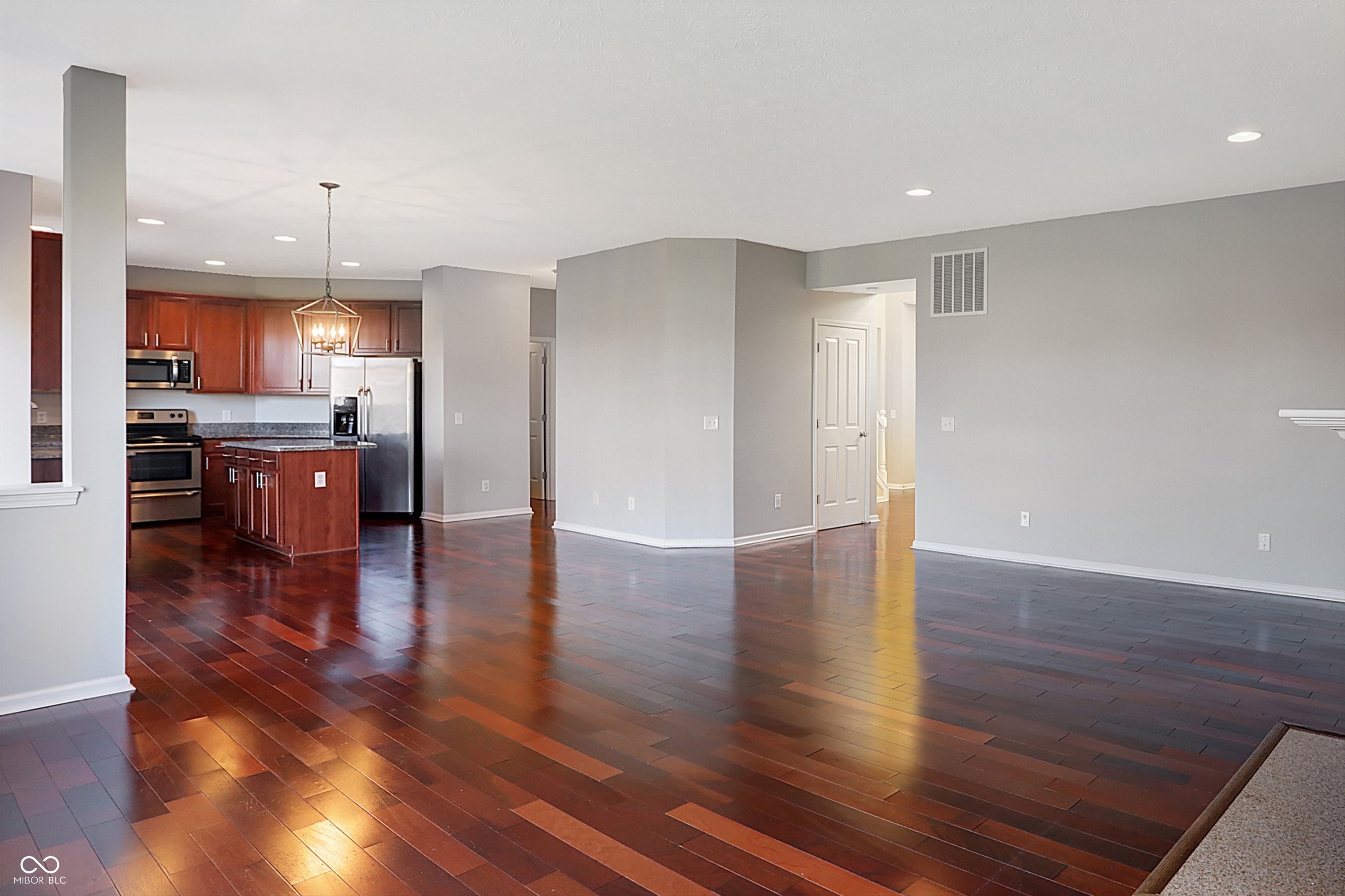 7779 Blue Jay Way