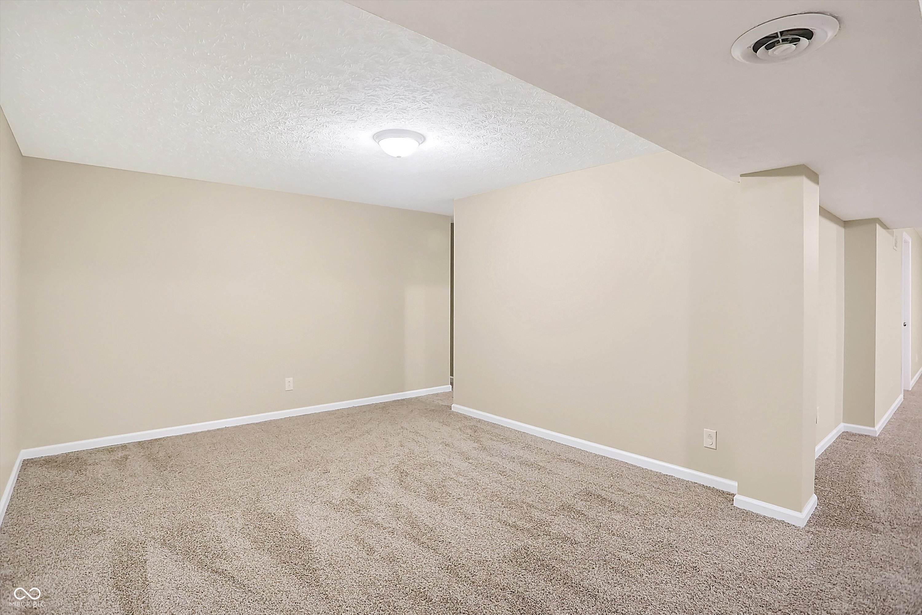 7779 Blue Jay Way