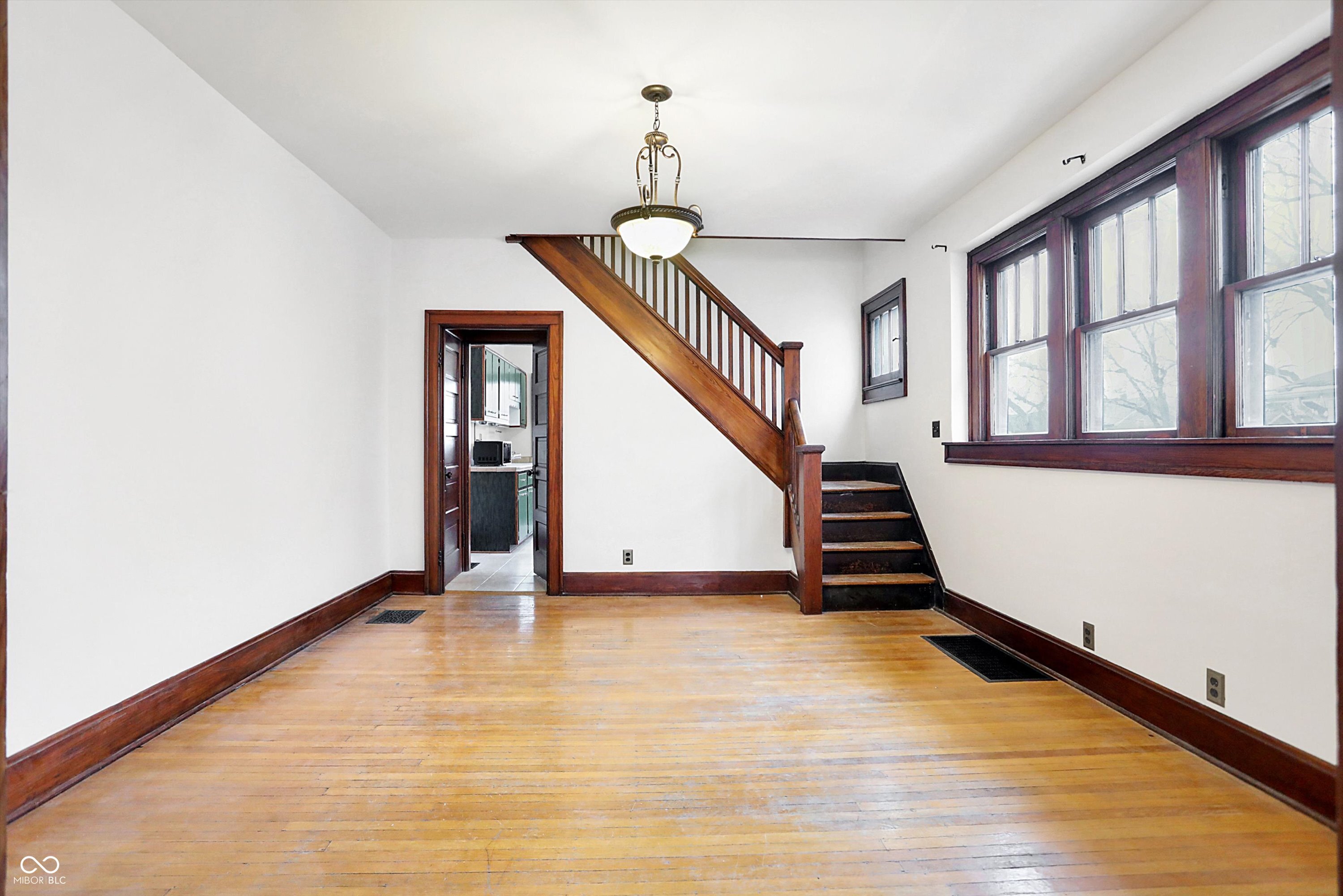 30 & 32 N Dequincy Street